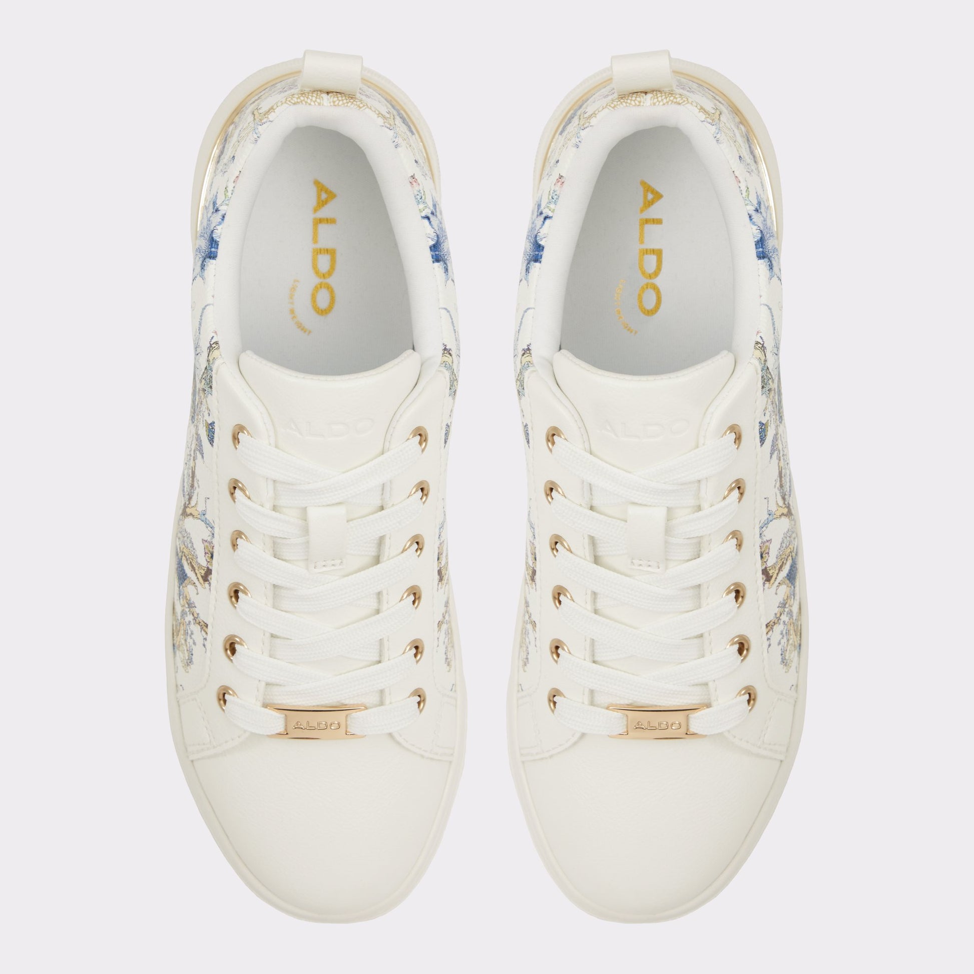 Top-down view of the Assorted Dilathielle Low top sneaker