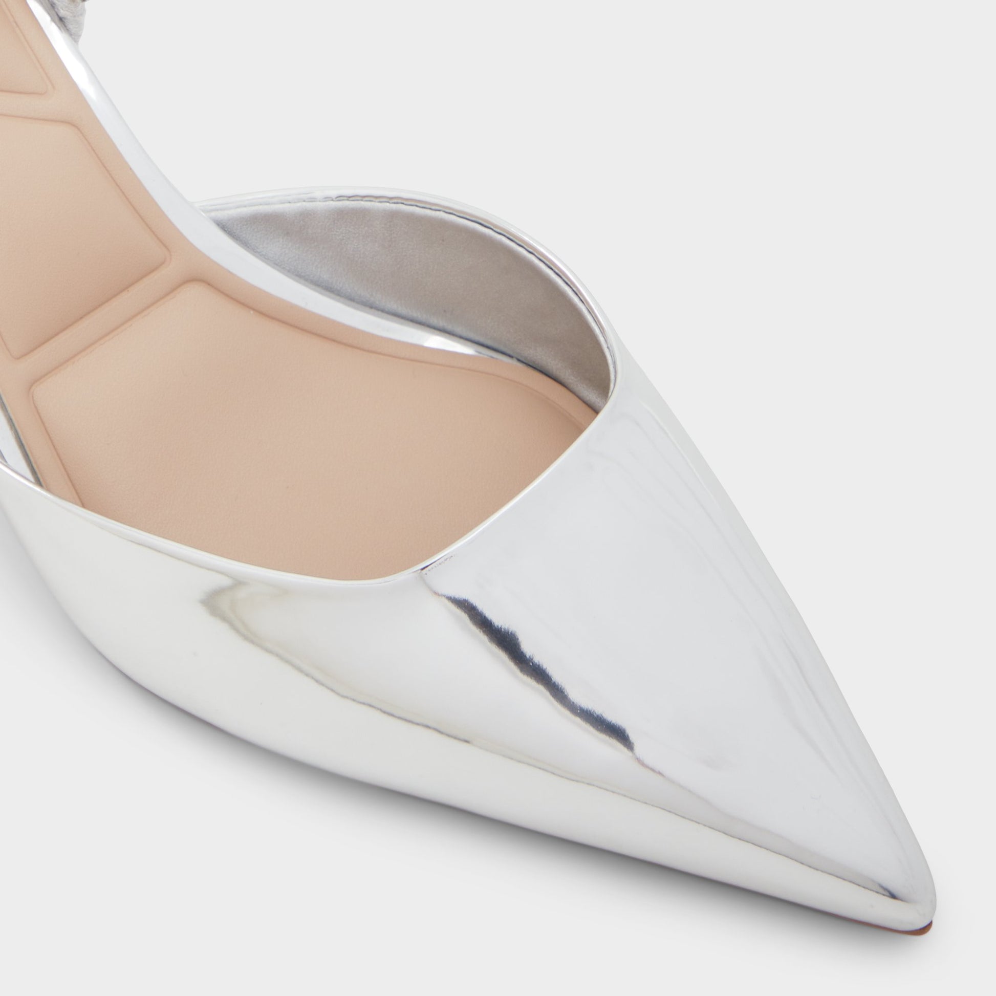 Close-up of the Silver Gavedessi Slingback heel