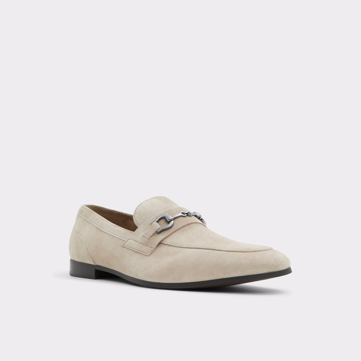Three-quarter angle of Brown Overflow Marinho Loafer's front side