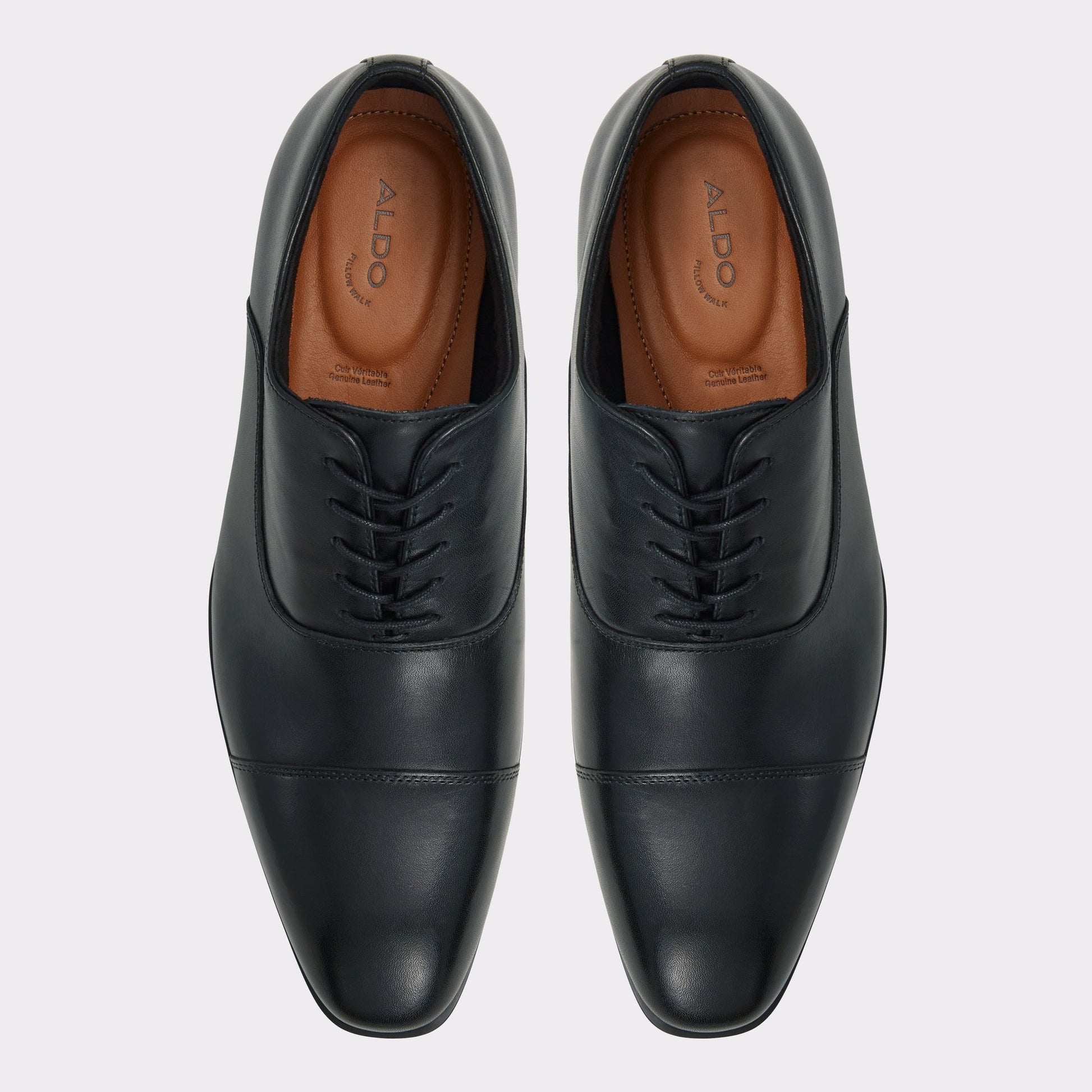 Top-down view of the Black Decker Oxford shoe