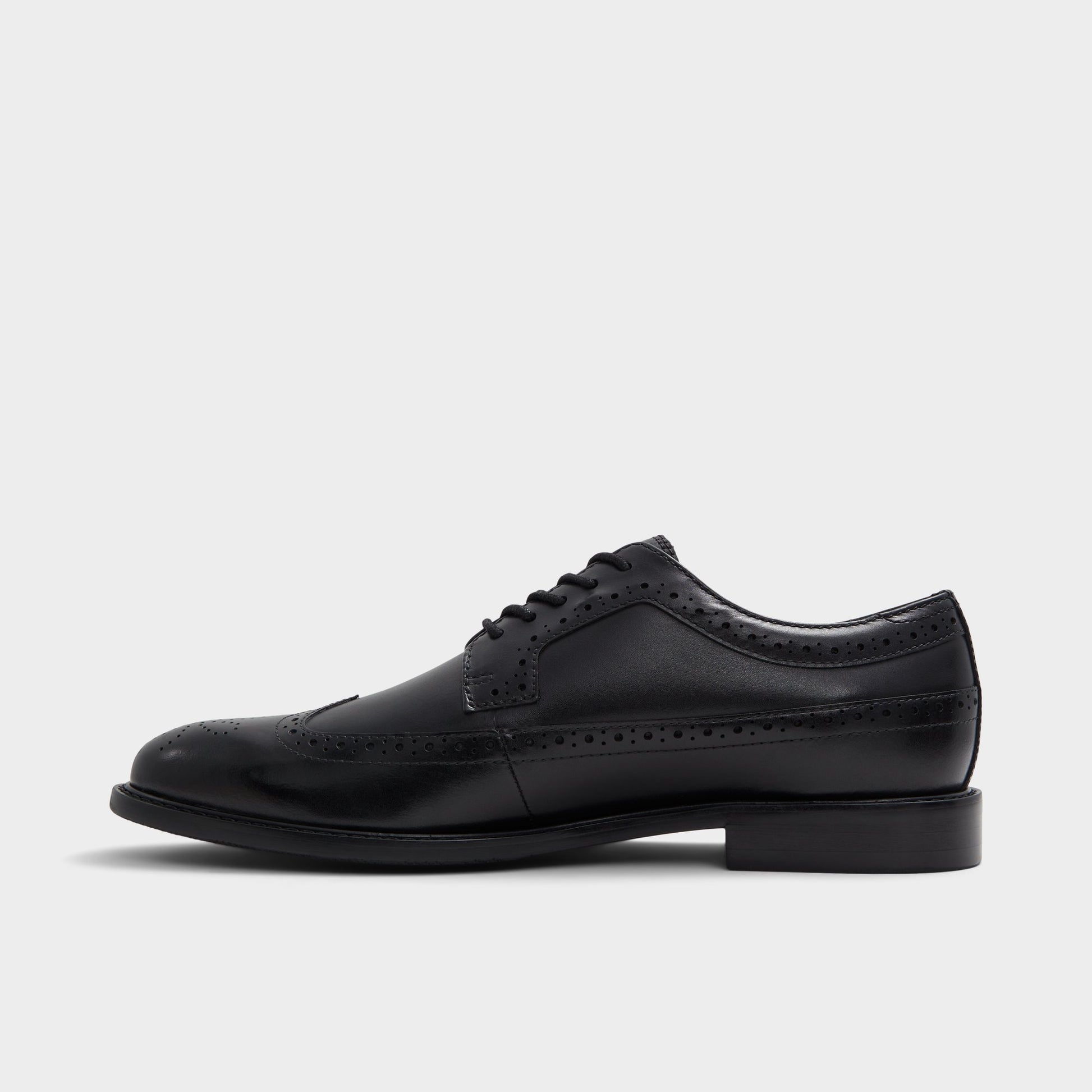 Side view of Black Fatisekflexx Oxford shoe