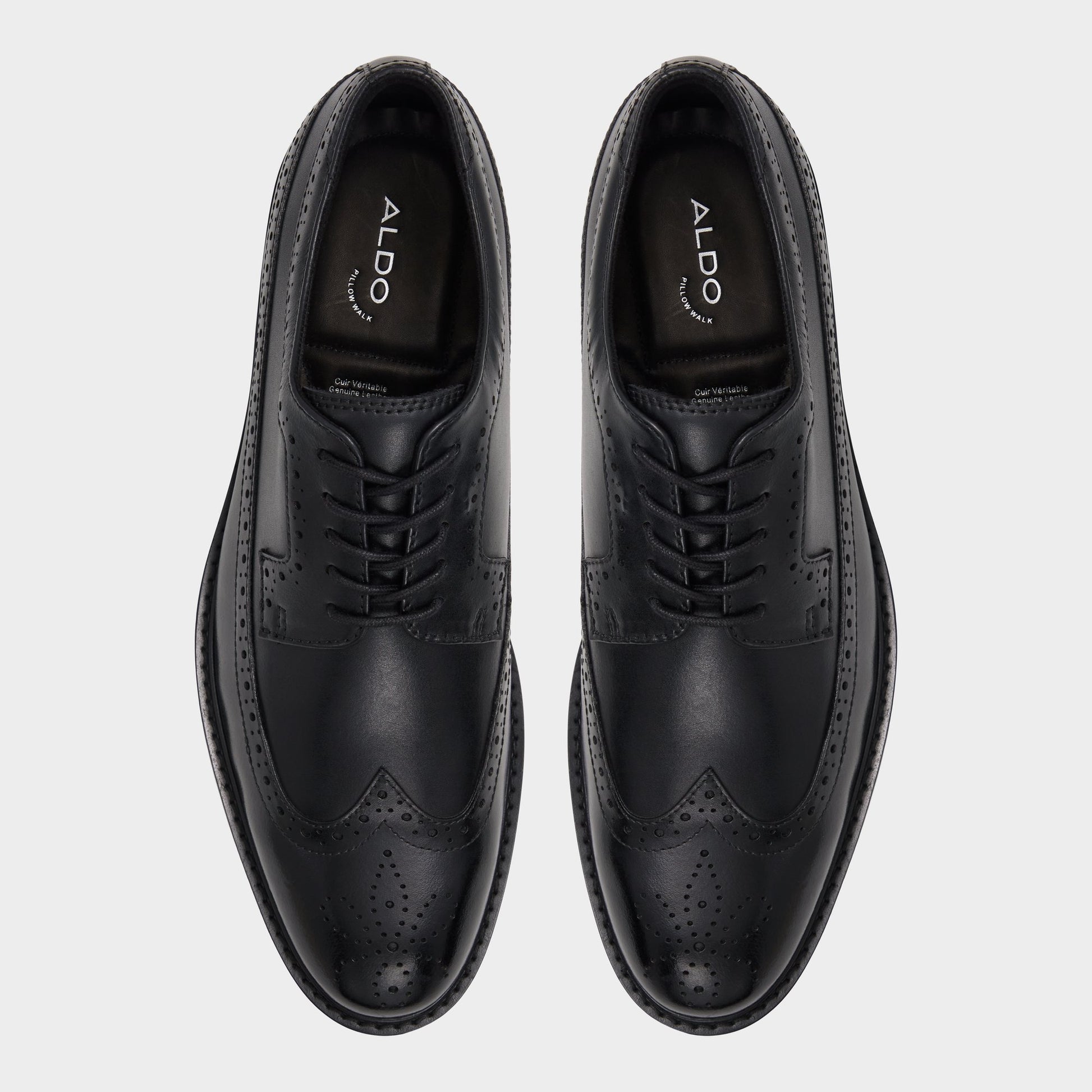 Top-down view of the Black Fatisekflexx Oxford shoe