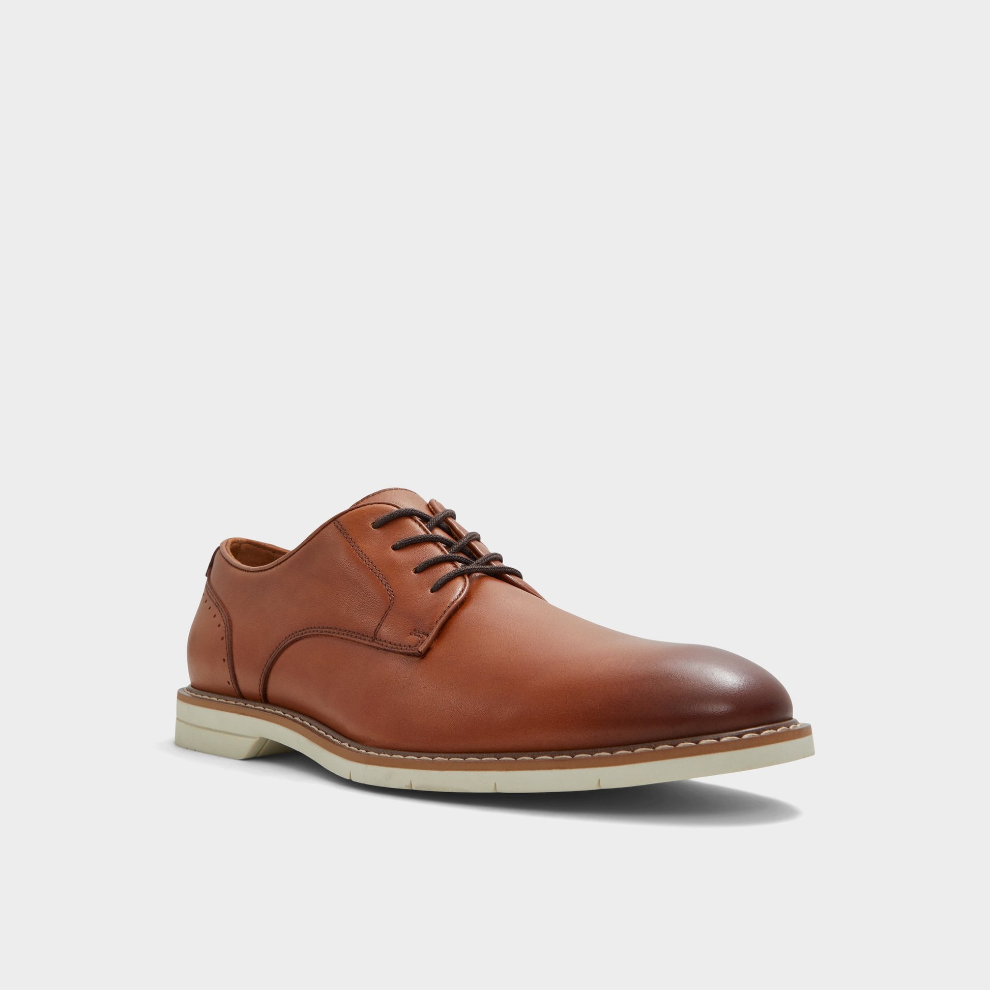Three-quarter angle of Cognac Faro Oxford shoe's front side