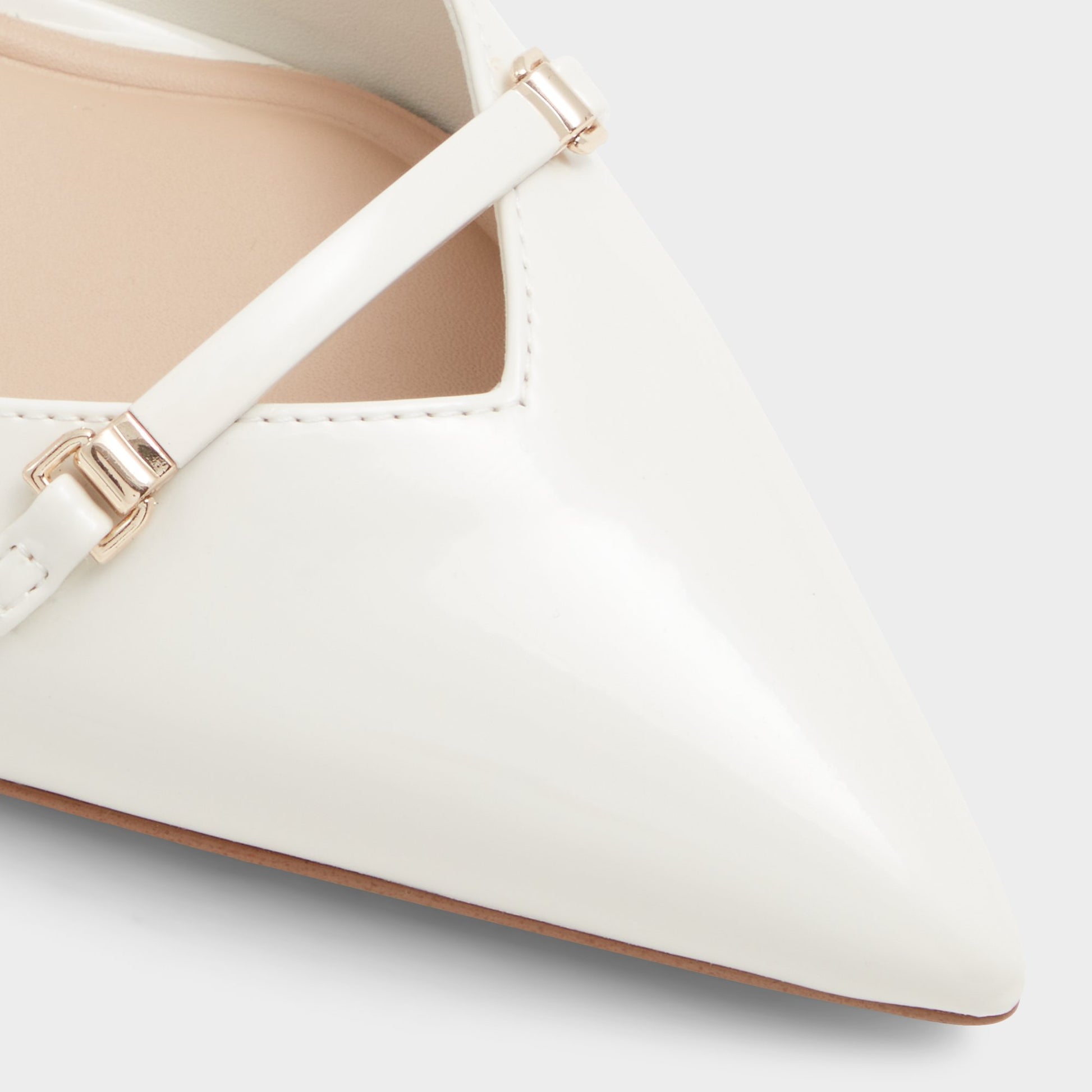 Close-up of the White/Bone Nailah Slingback heel