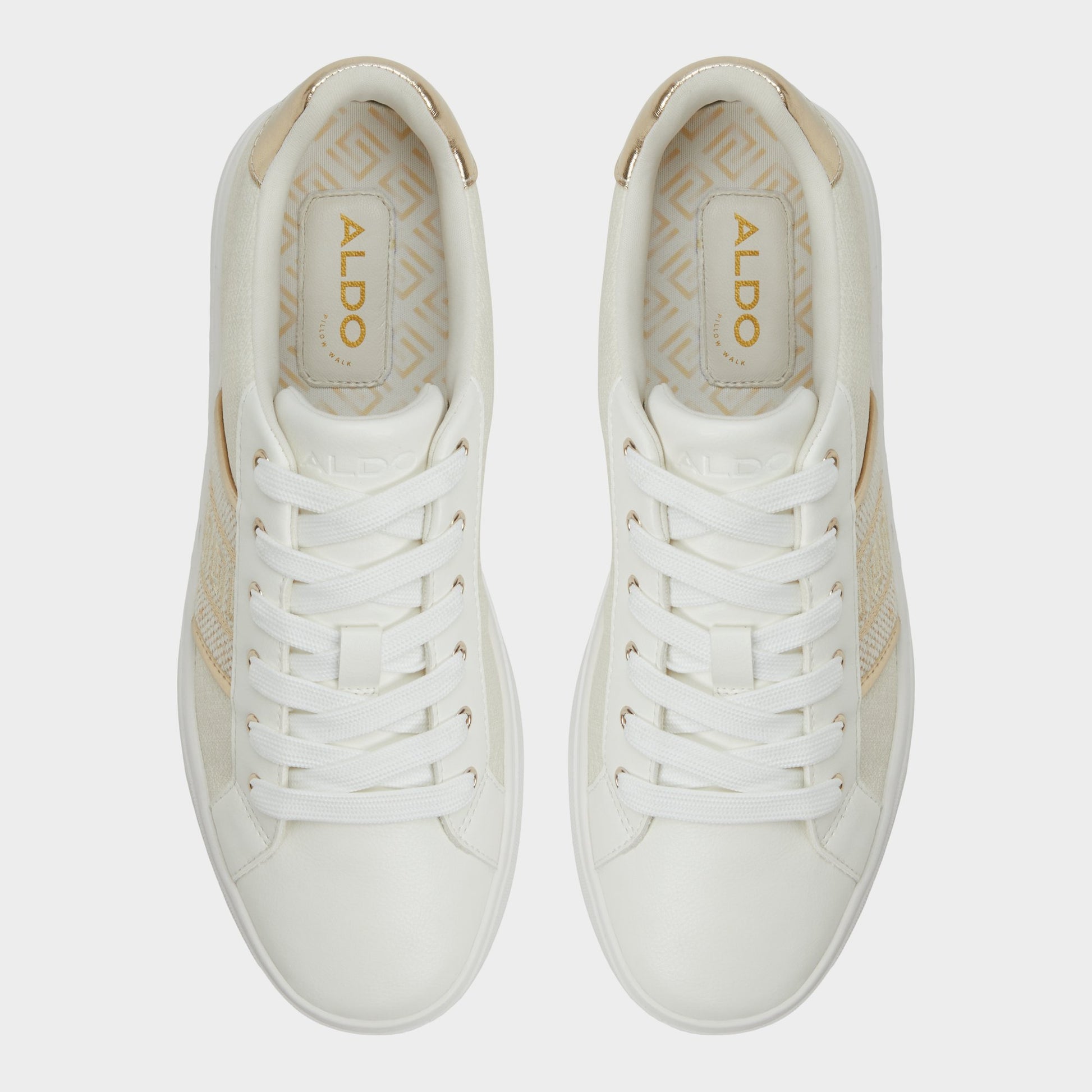 Top-down view of the Gold Palazzi Low top sneaker