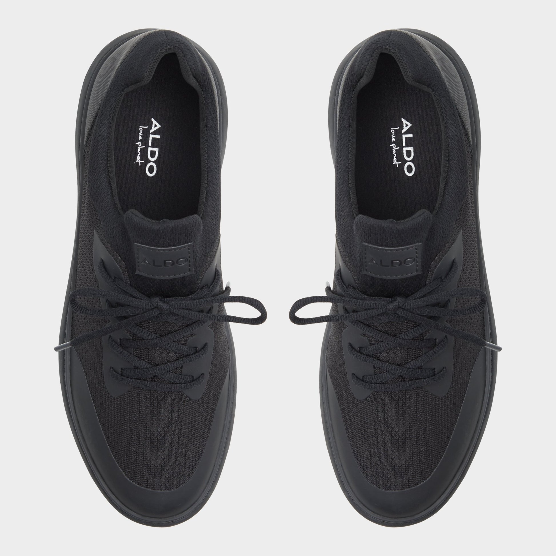 Top-down view of the Black/Black Lewiston Low top sneaker