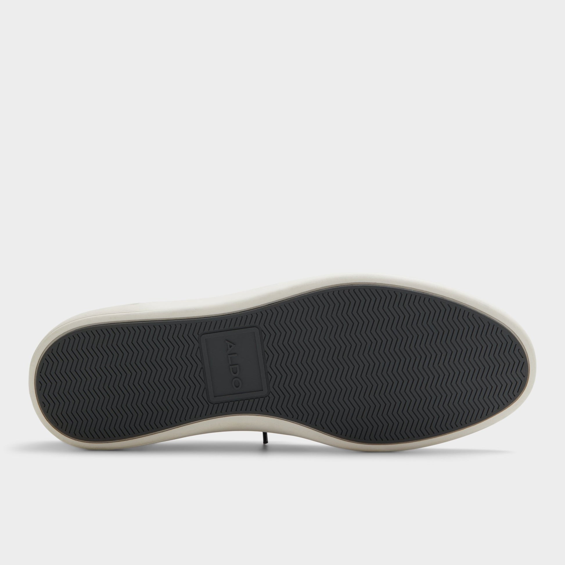 View of Black Omono Low top sneaker's sole