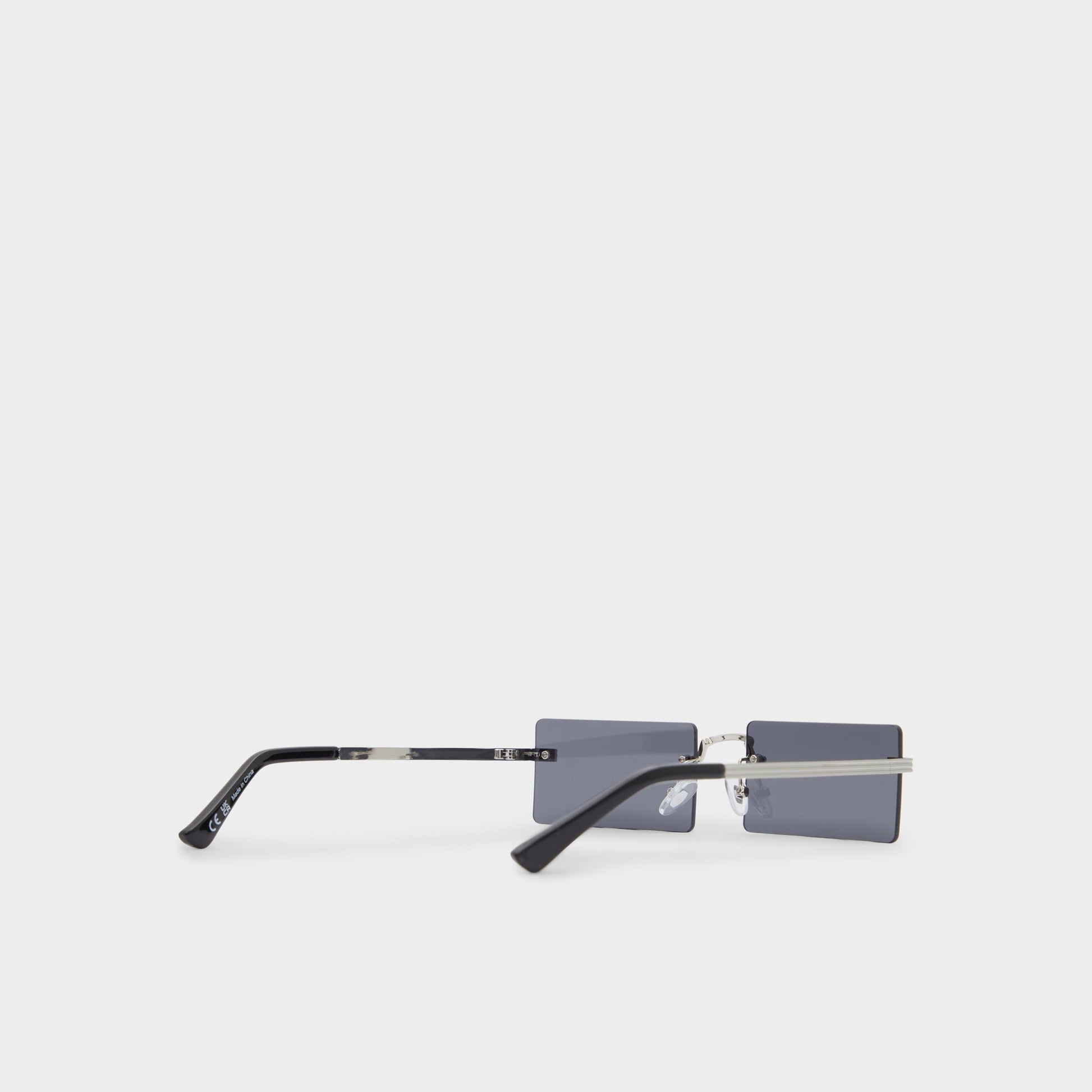 Product media for Votsi
