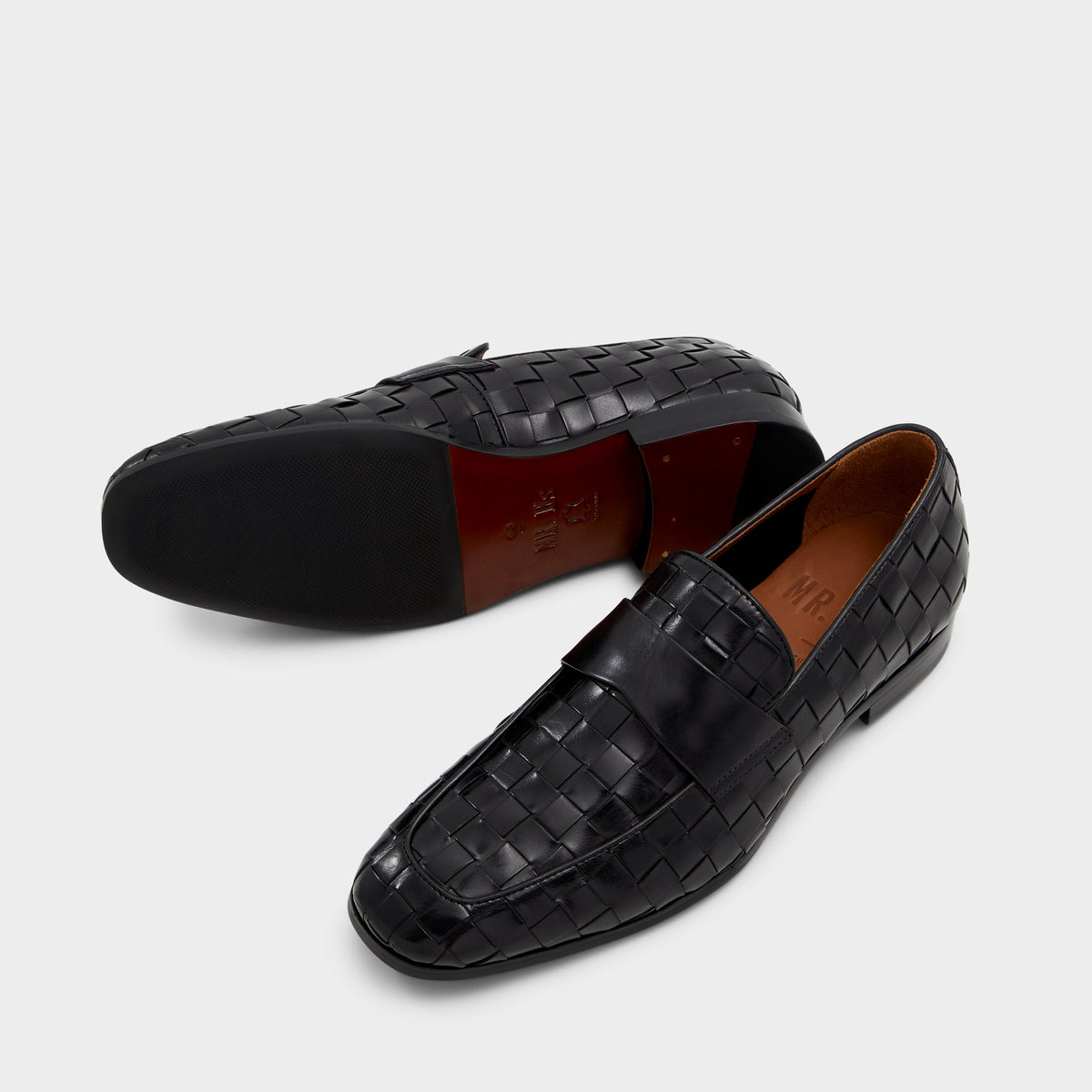 Vue en surbrillance d'une paire de Noir Wallace Mocassin s