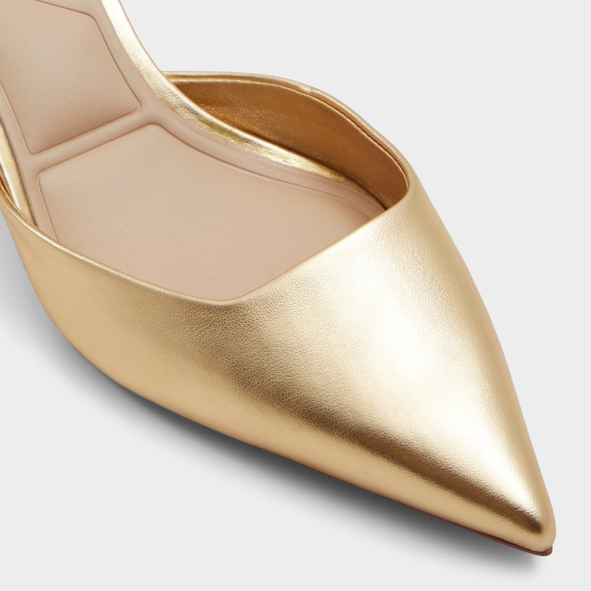 Close-up of the Gold Gavedessi Slingback heel