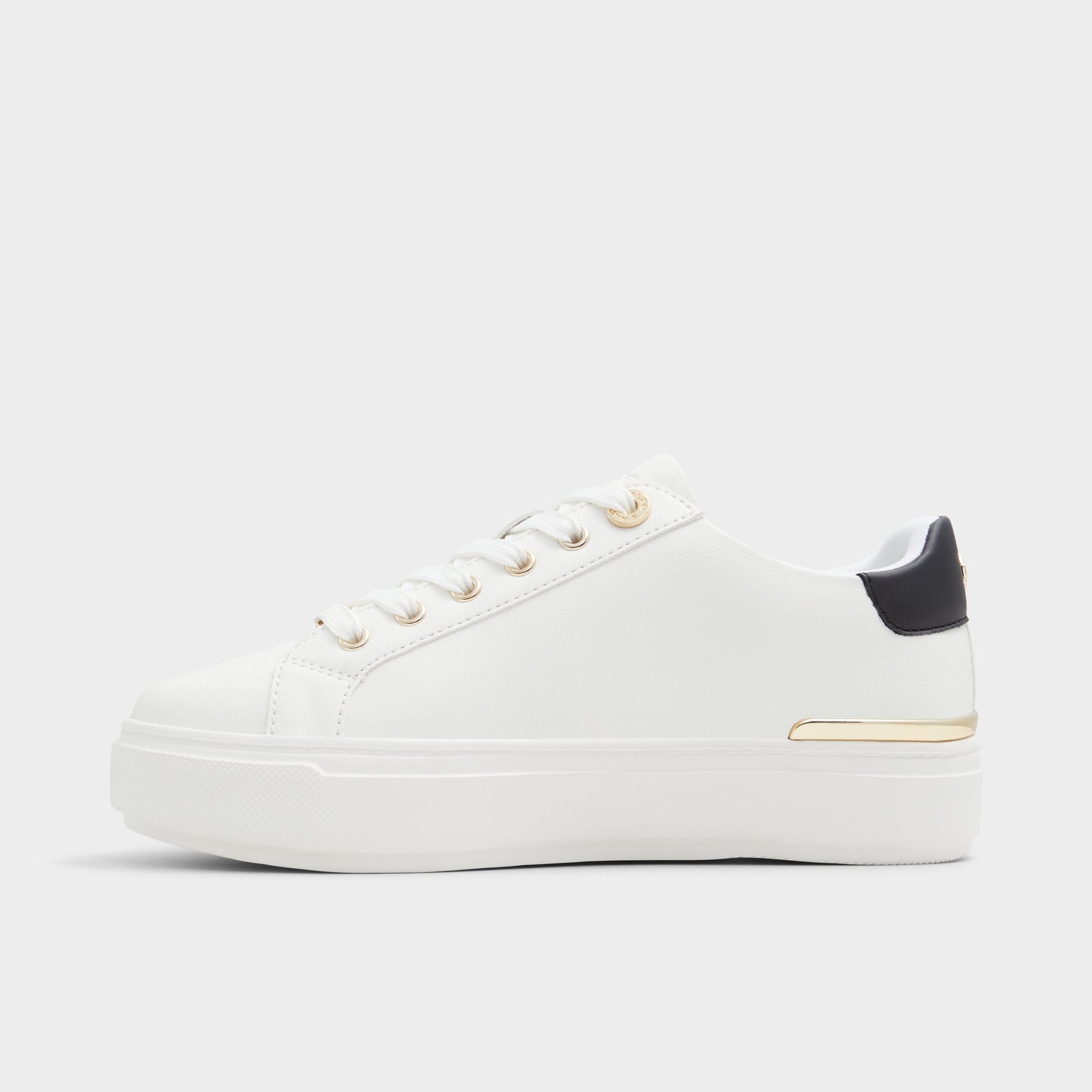 Side view of White Visuetti Low top sneaker