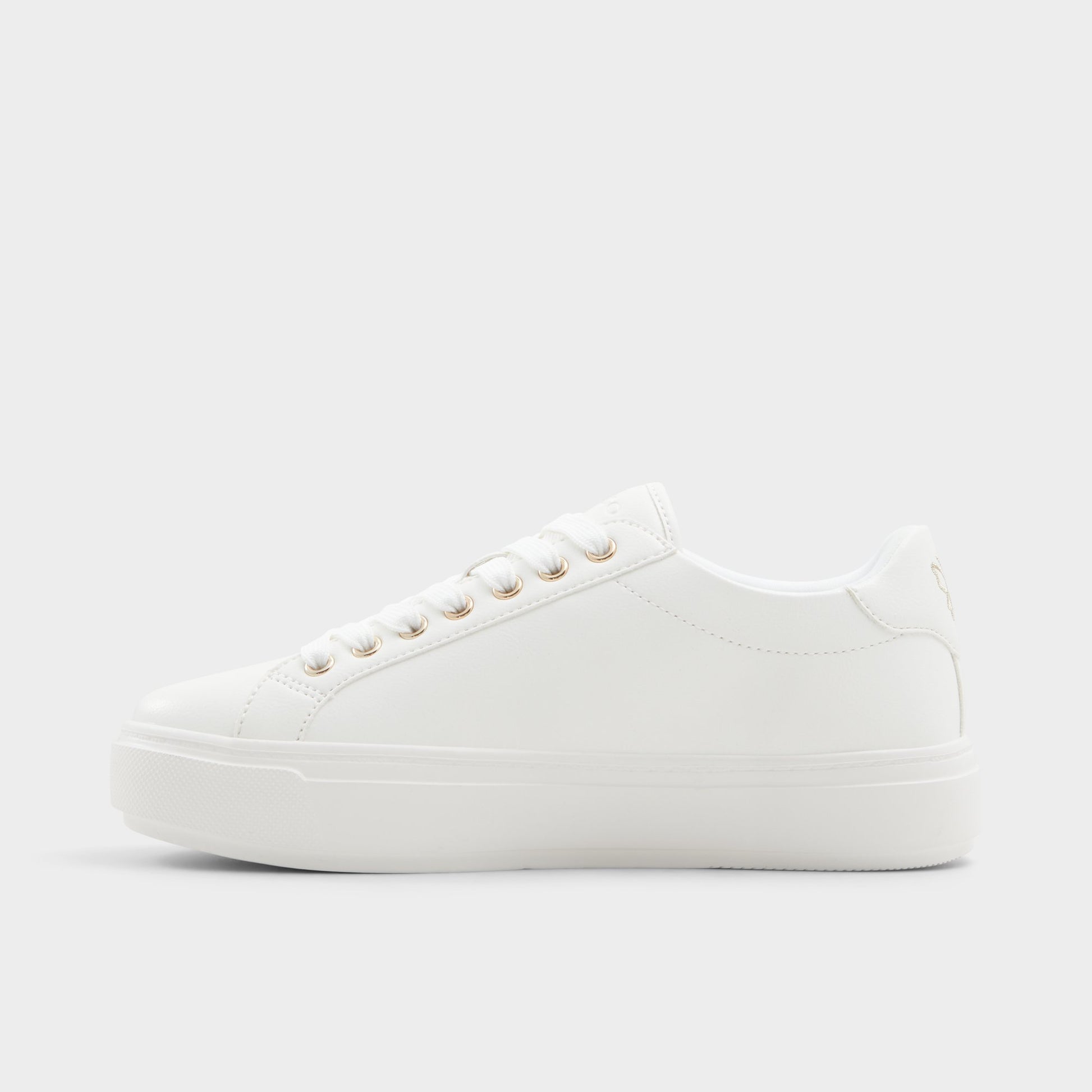 Side view of White Pearlwing Low top sneaker