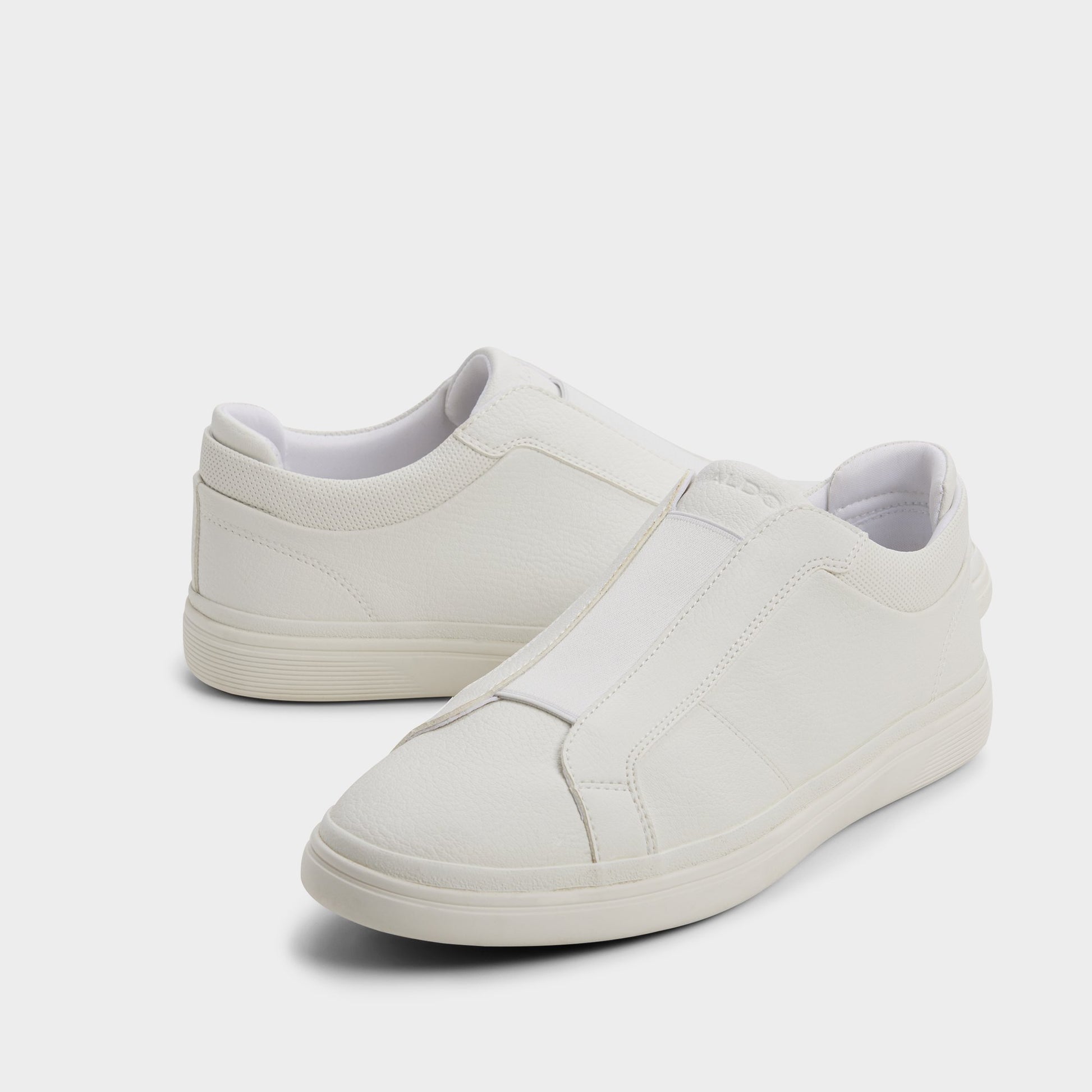 Vue en surbrillance d'une paire de Blanc Aros Sneaker sans lacets s