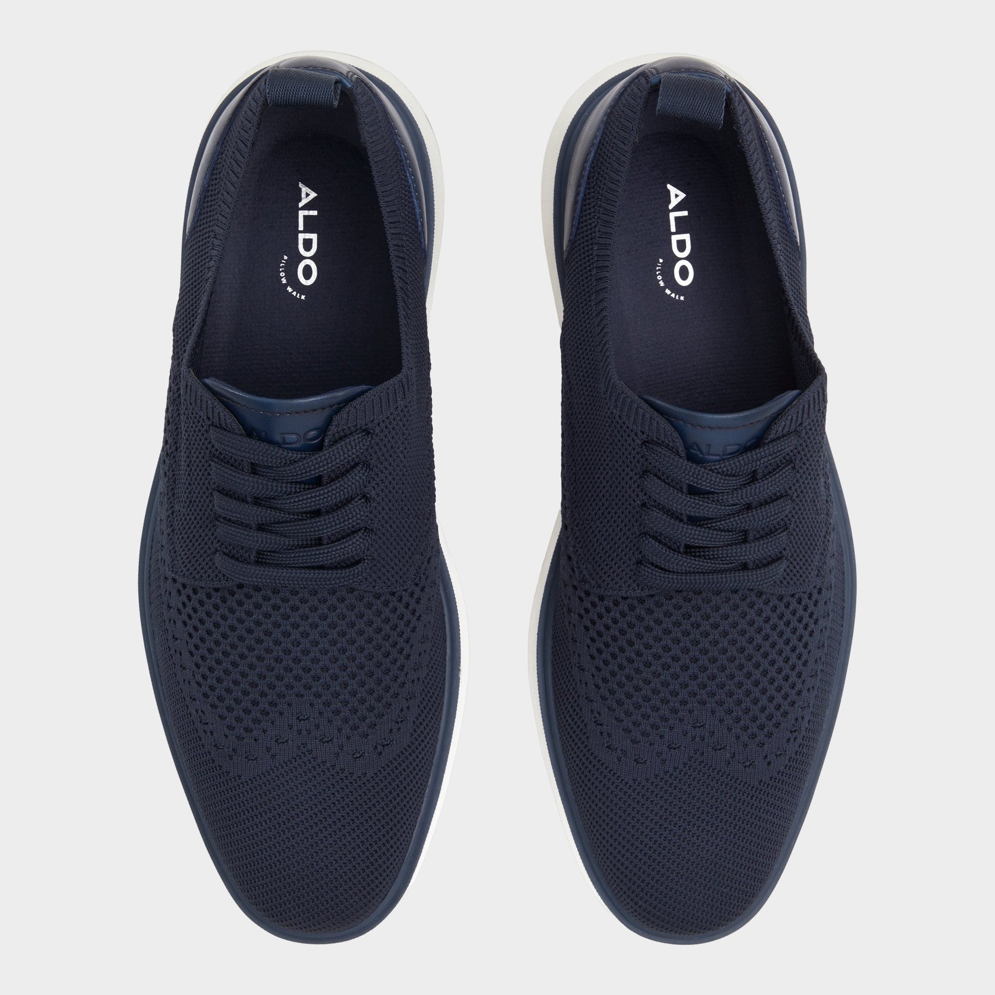 Top-down view of the Navy Enry Oxford shoe