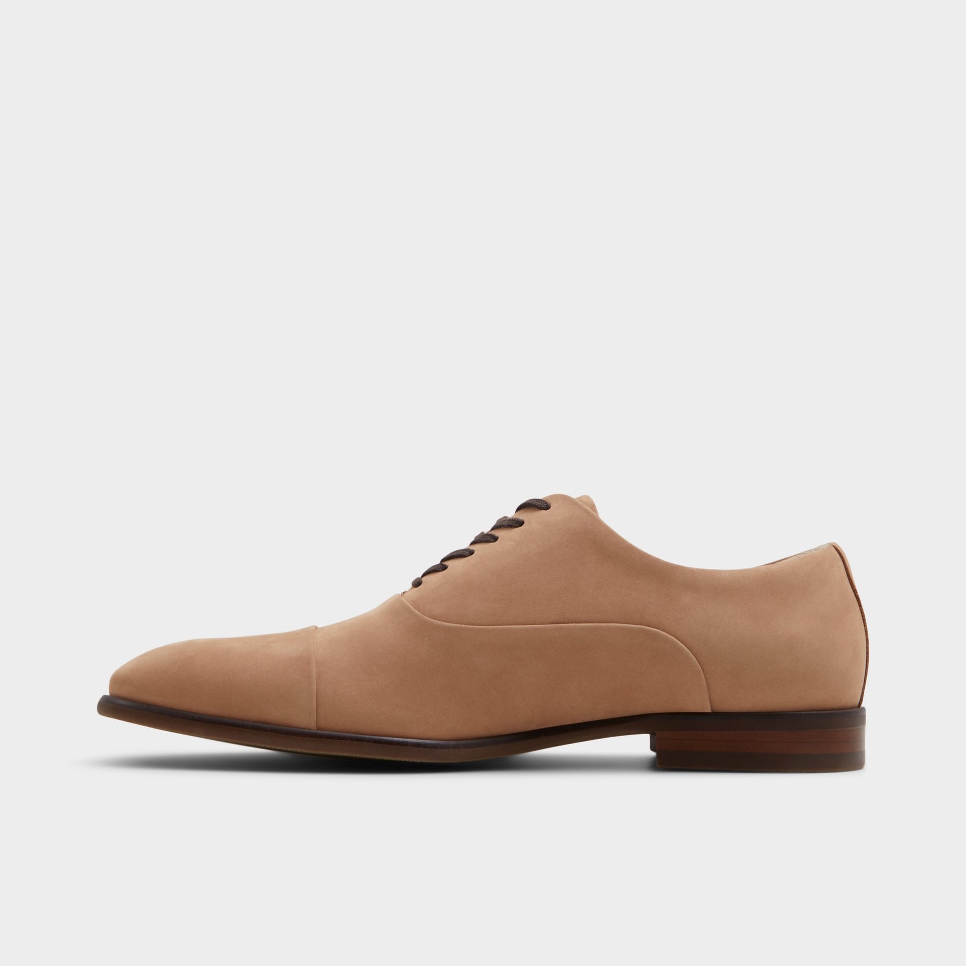 Side view of Light Brown Meekes Oxford shoe