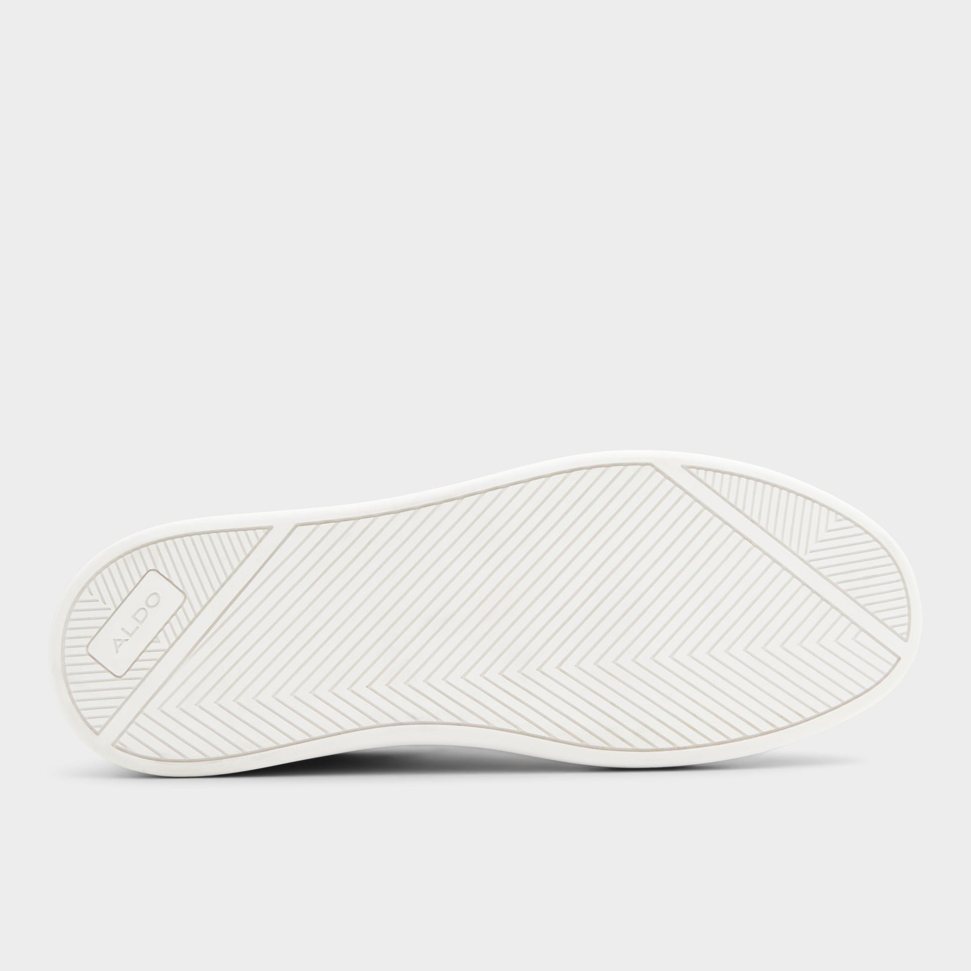 View of White Coolspec Low top sneaker's sole