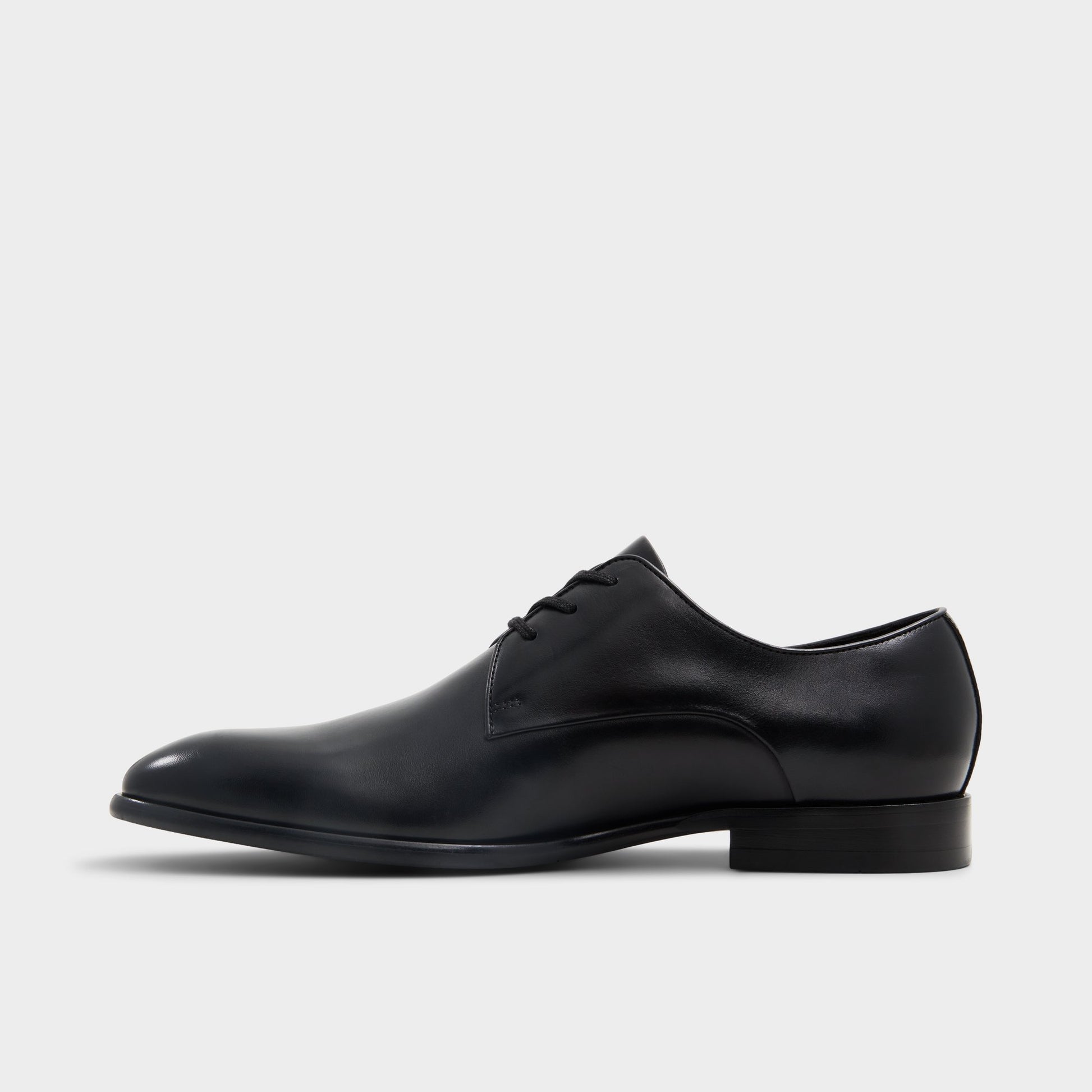 Side view of Black Marcelus Derby shoe