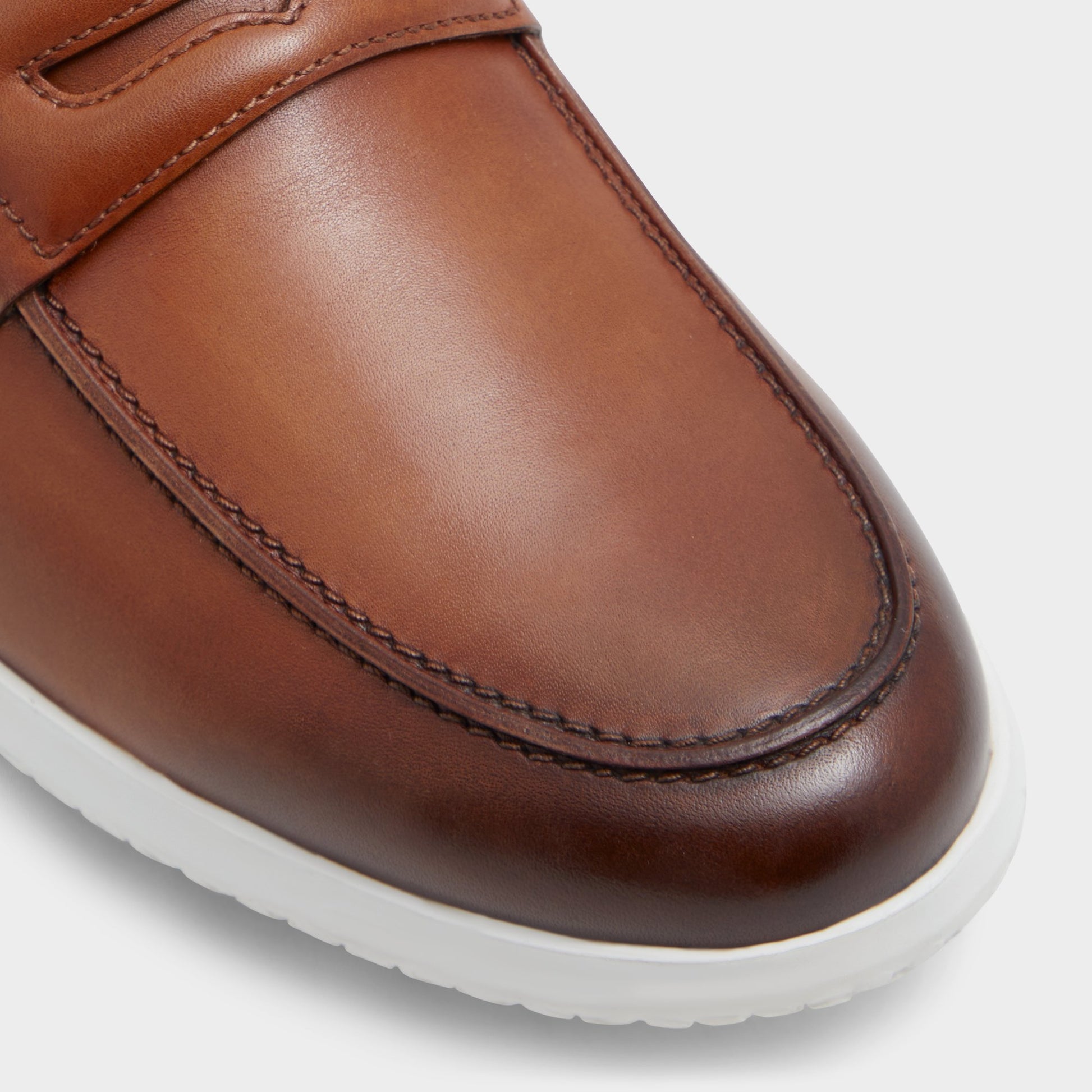 Close-up of the Cognac Hector Loafer