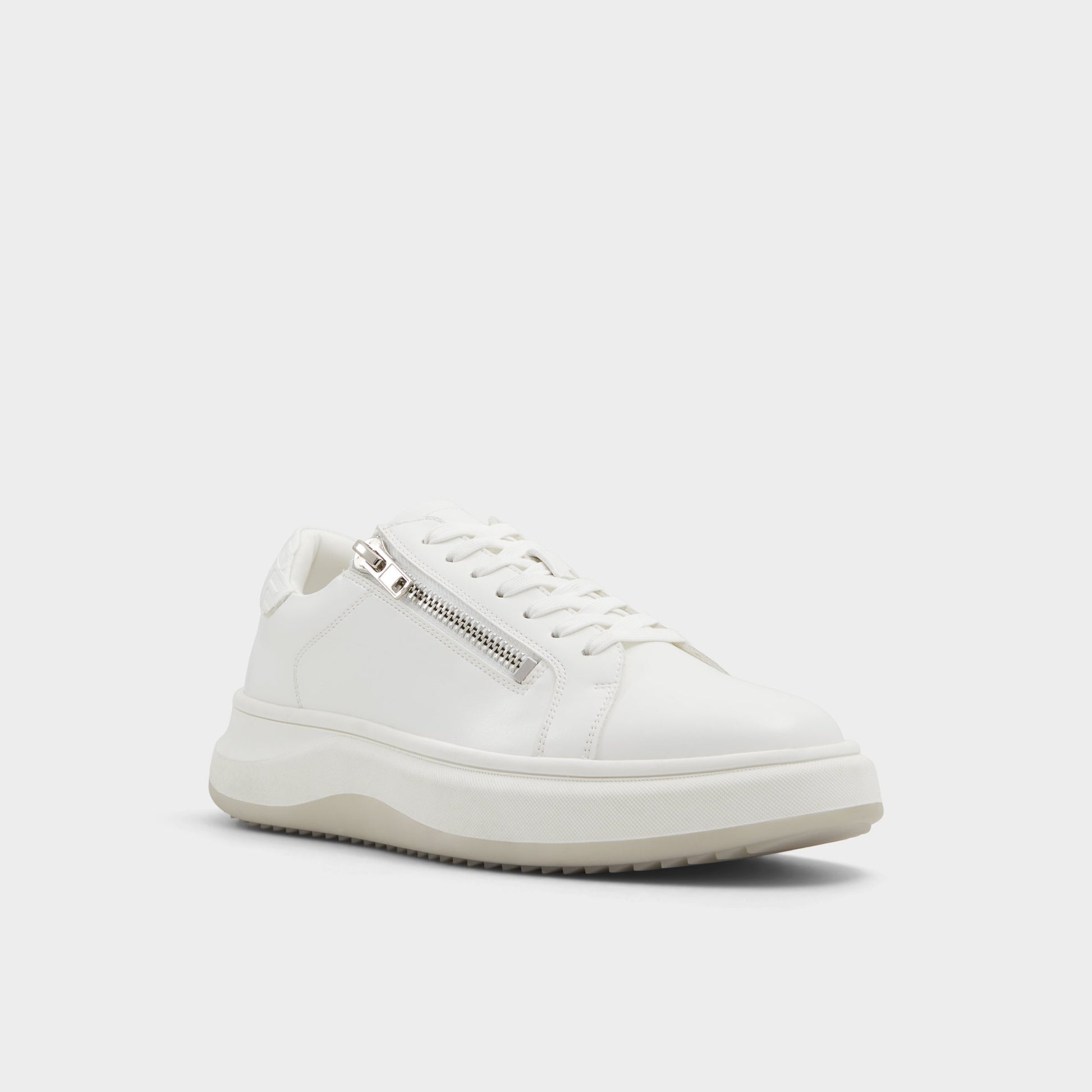 Three-quarter angle of White Superspec Low top sneaker's front side