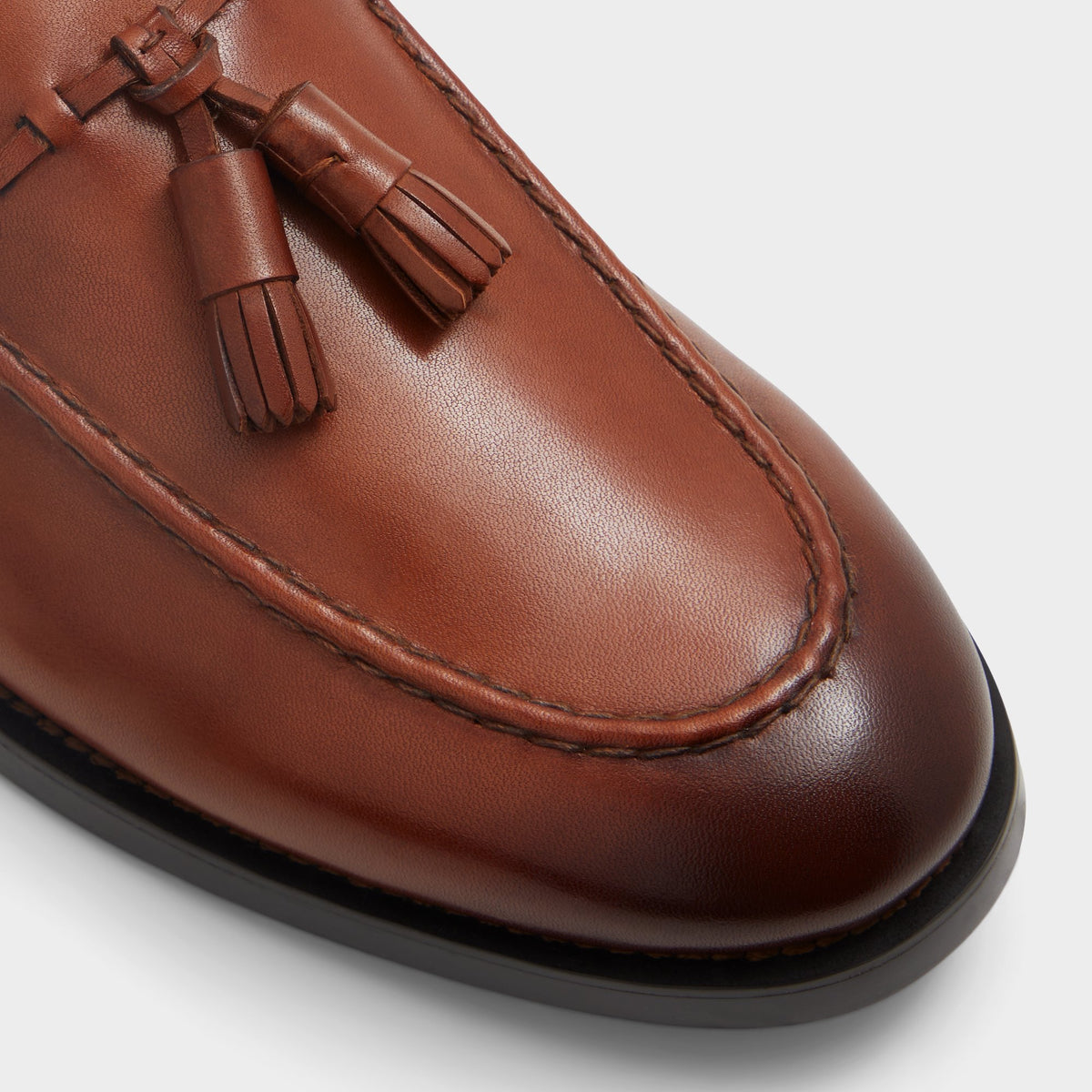Close-up of the Cognac Specter