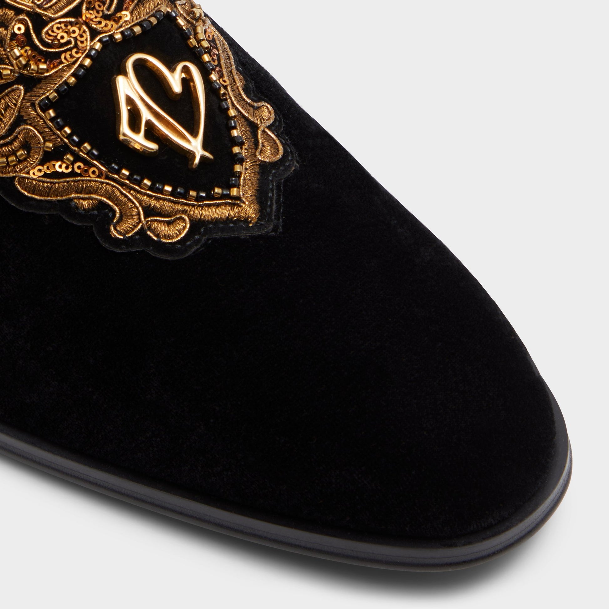 Close-up of the Black Crestin Loafer