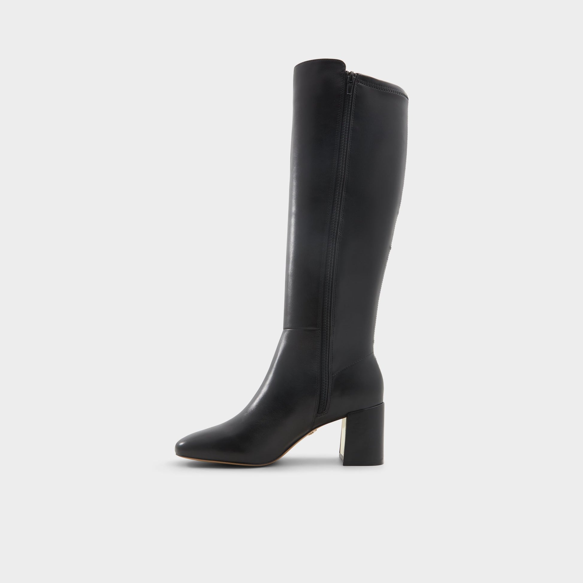 Side view of Black Sevorebaen Knee-high boot