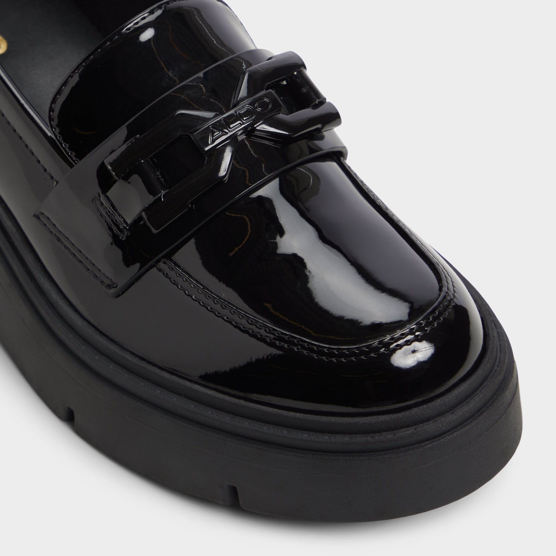 Close-up of the Black Mazey