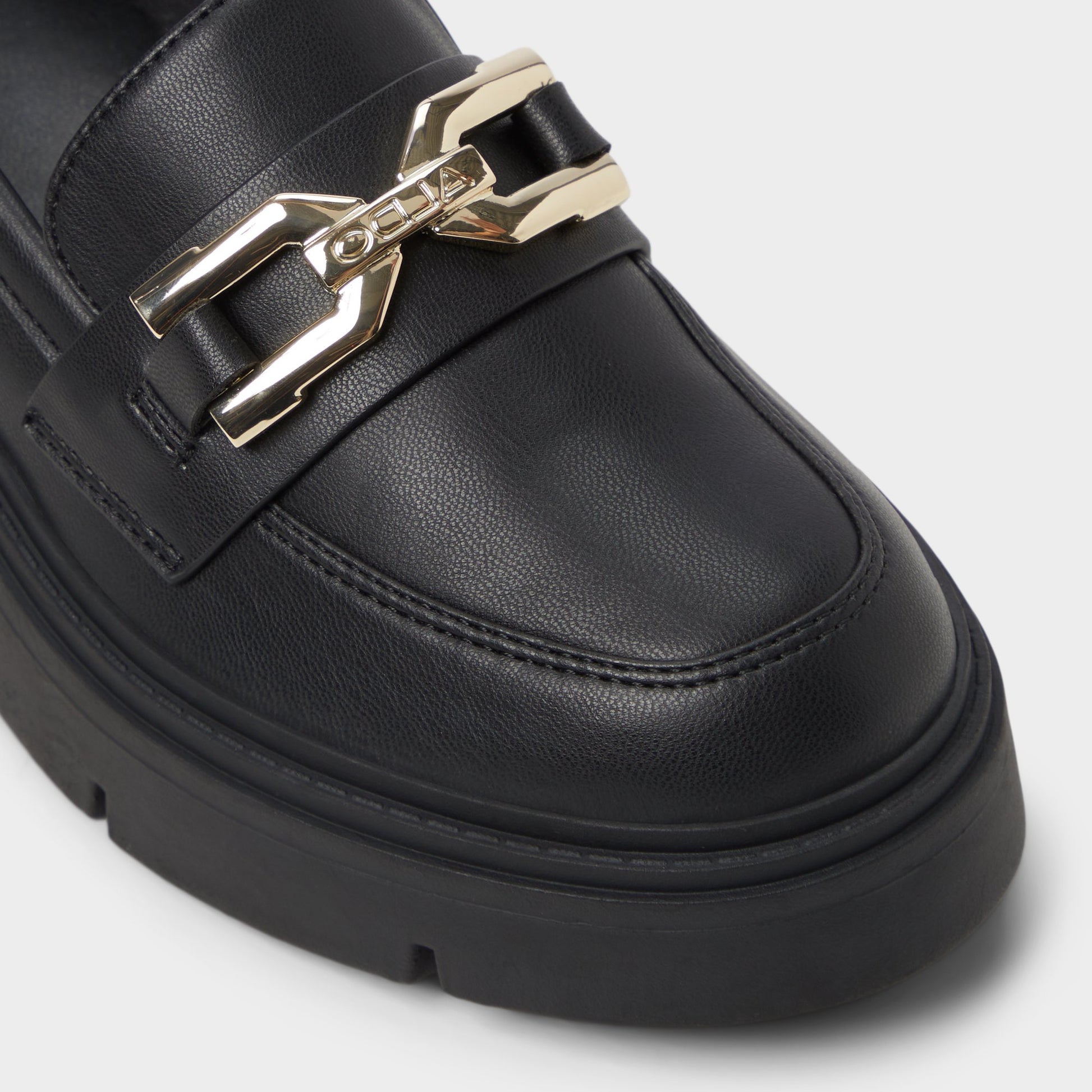 Close-up of the Black Mazey