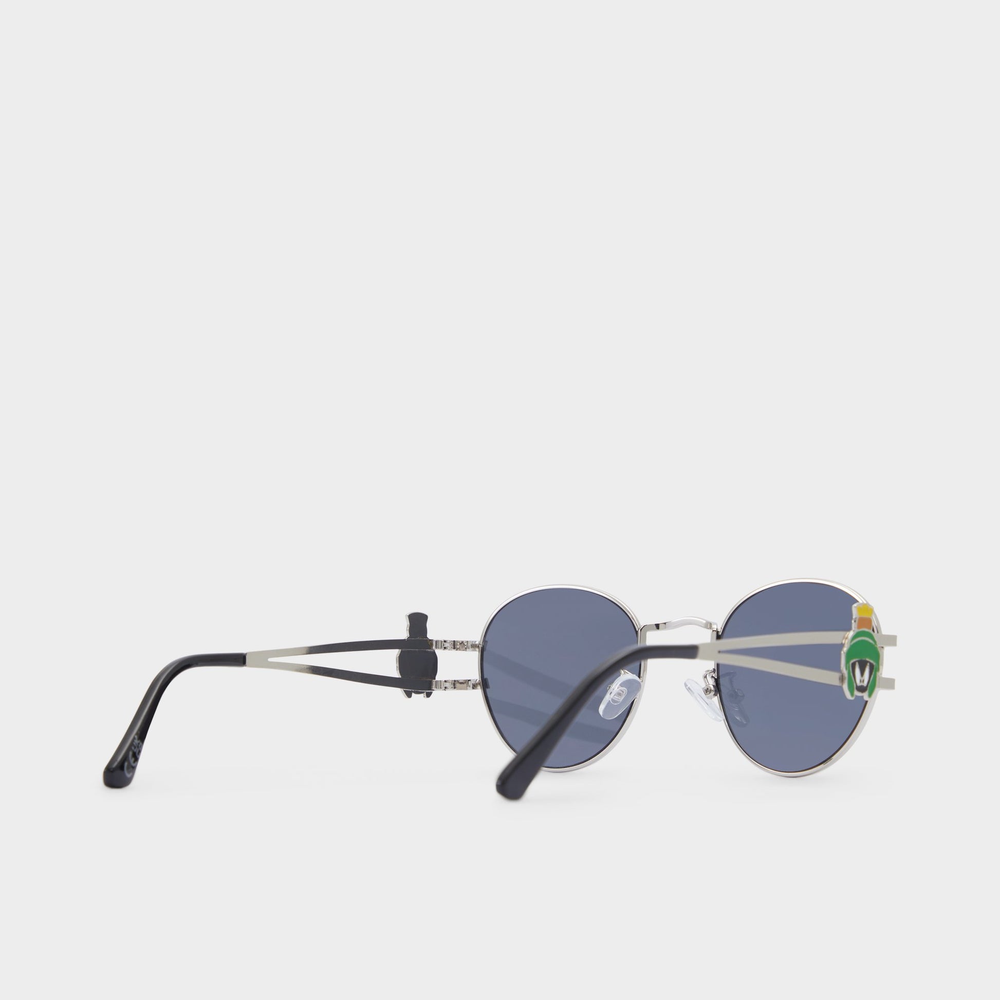 Product media for Marvinshades