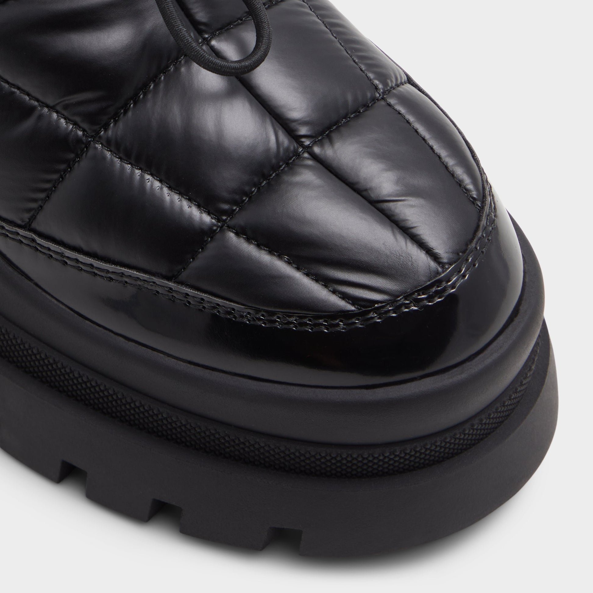Gros plan de la Noir Frostine Botte Chelsea