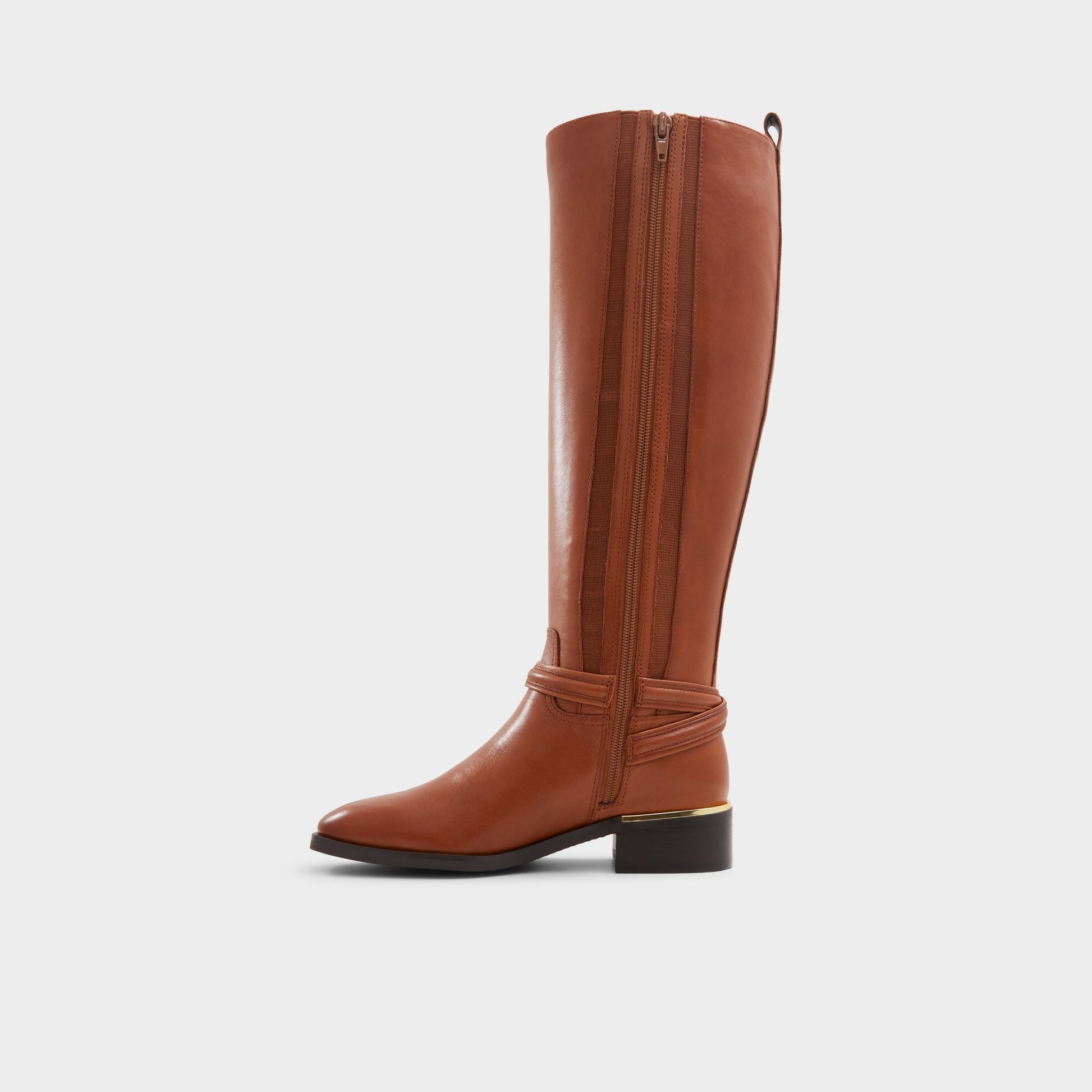 Vue latérale de Cognac Ocynwan Botte d'équitation