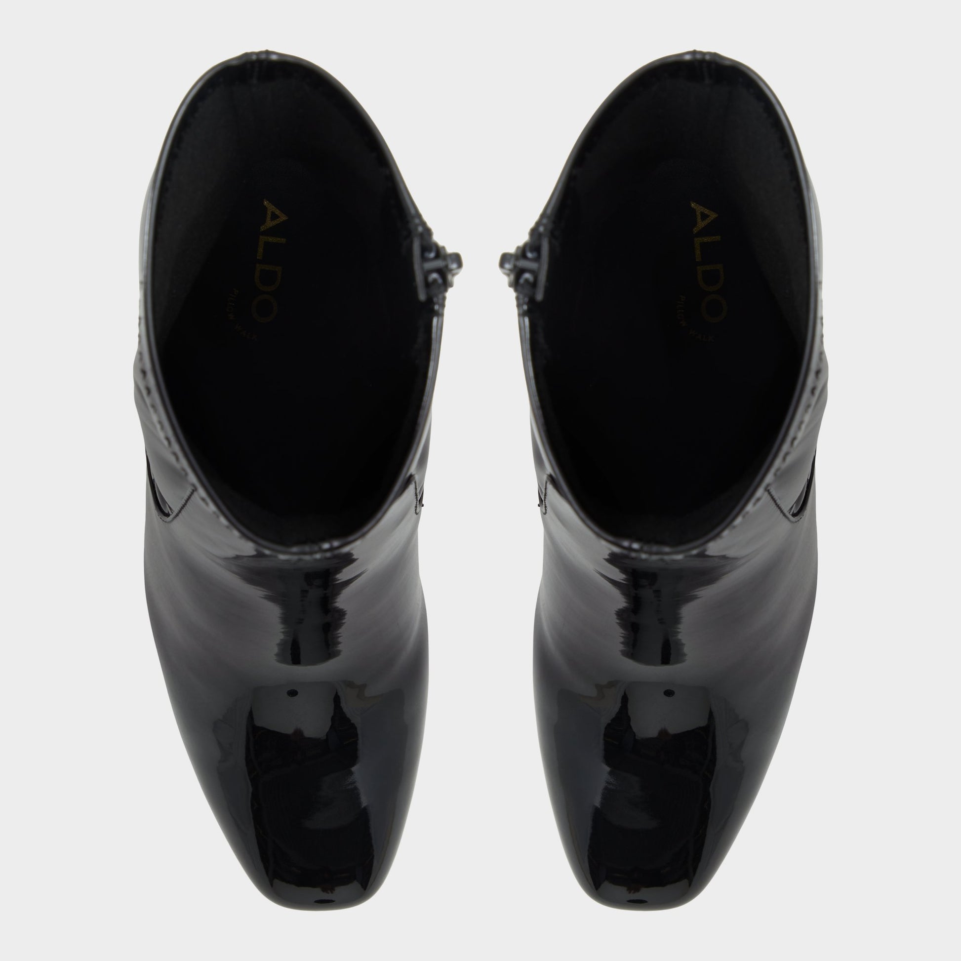 Top-down view of the Black Talobreclya Ankle boot