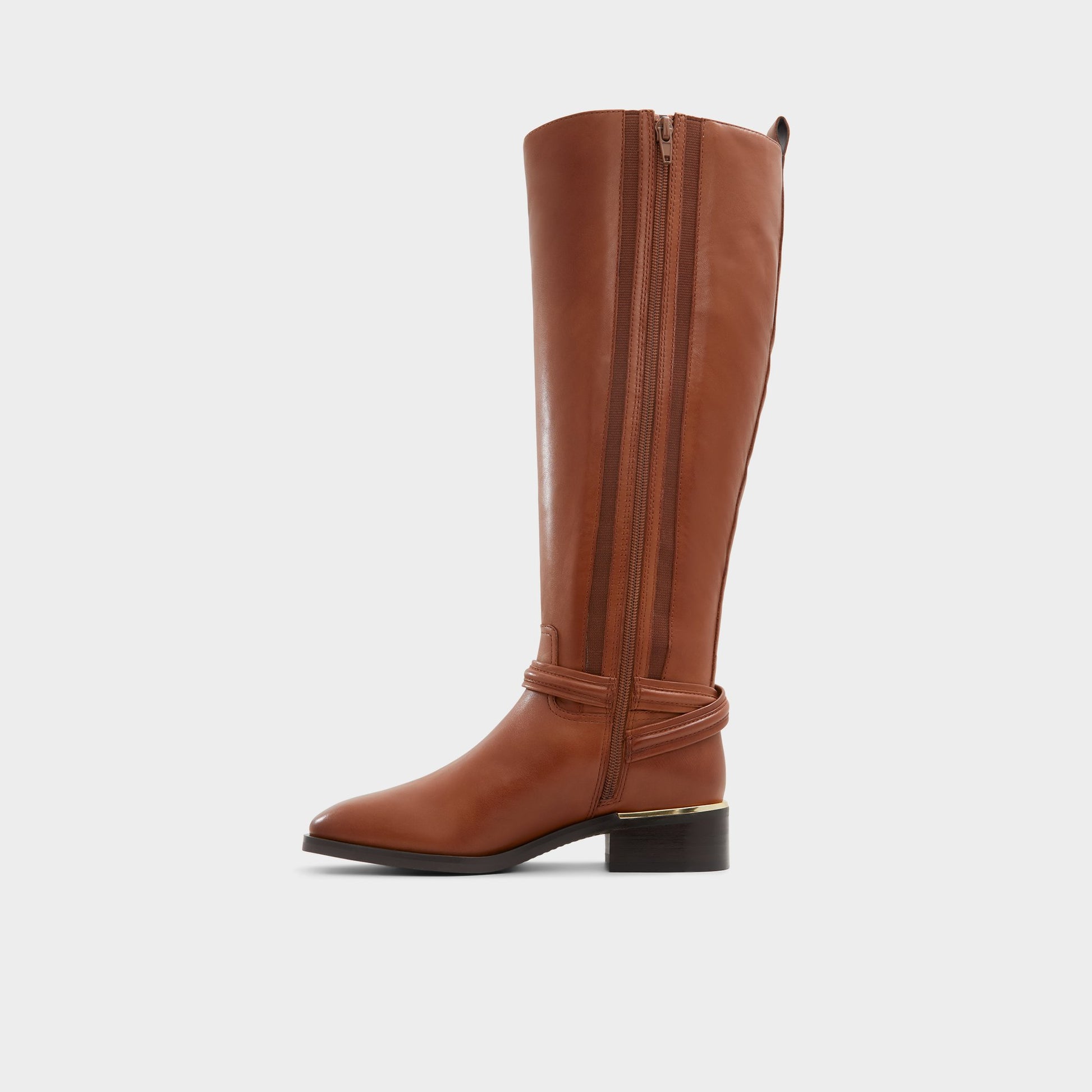 Side view of Cognac Ocynwan-wc Riding boot