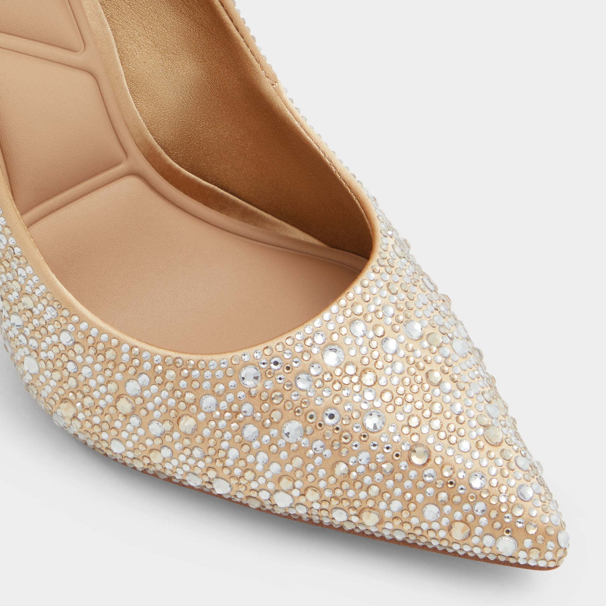 Close-up of the Gold Stessy2.0 Pump