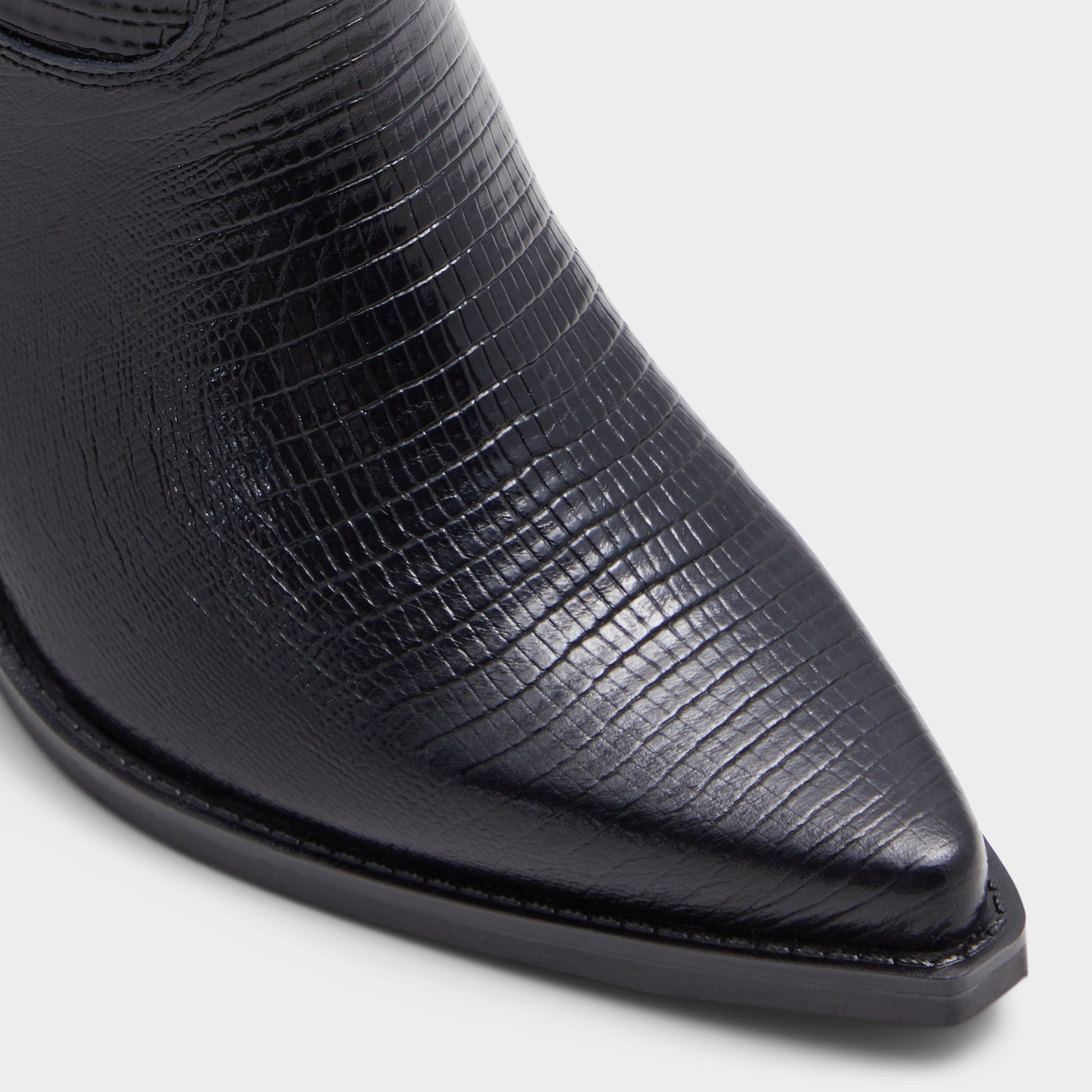 Close-up of the Black Nevada-wc Western knee-high boot