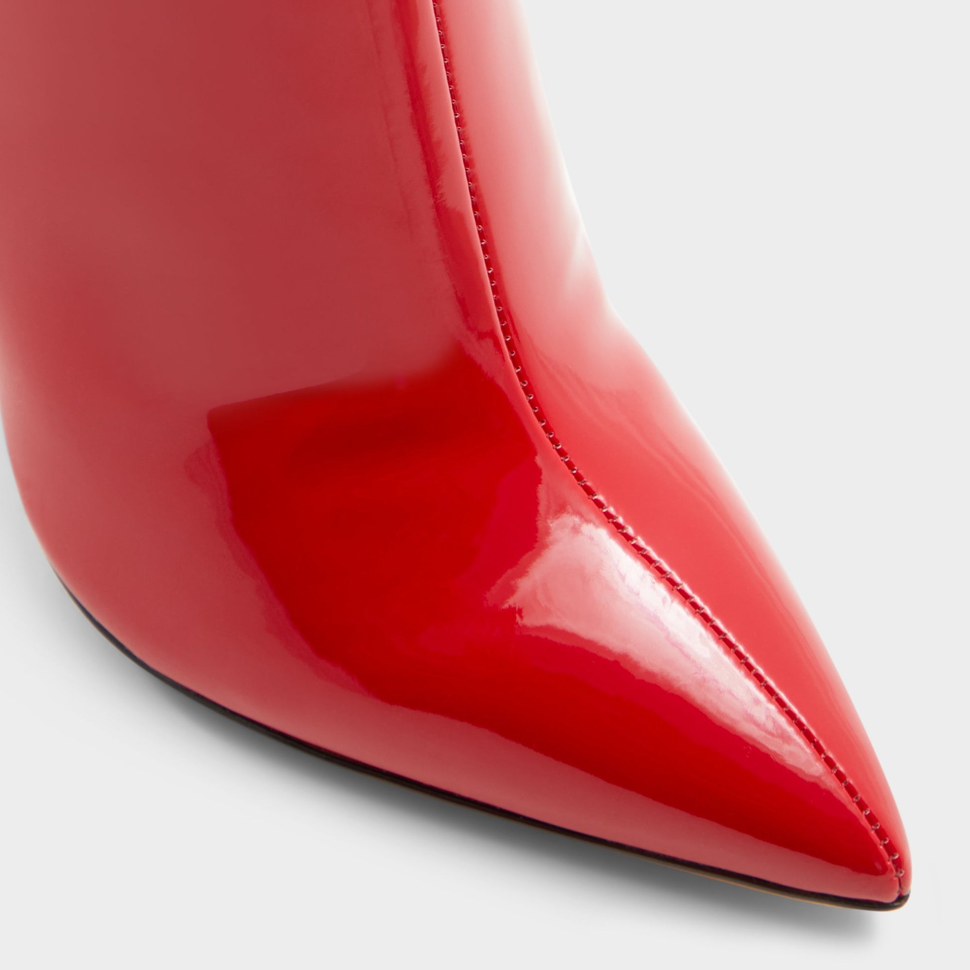 Close-up of the Red Agathea-wc Knee-high boot