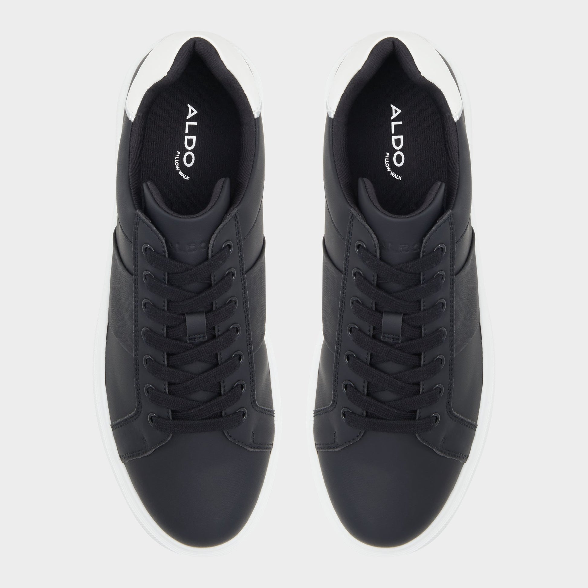 Top-down view of the Black Ander Low top sneaker