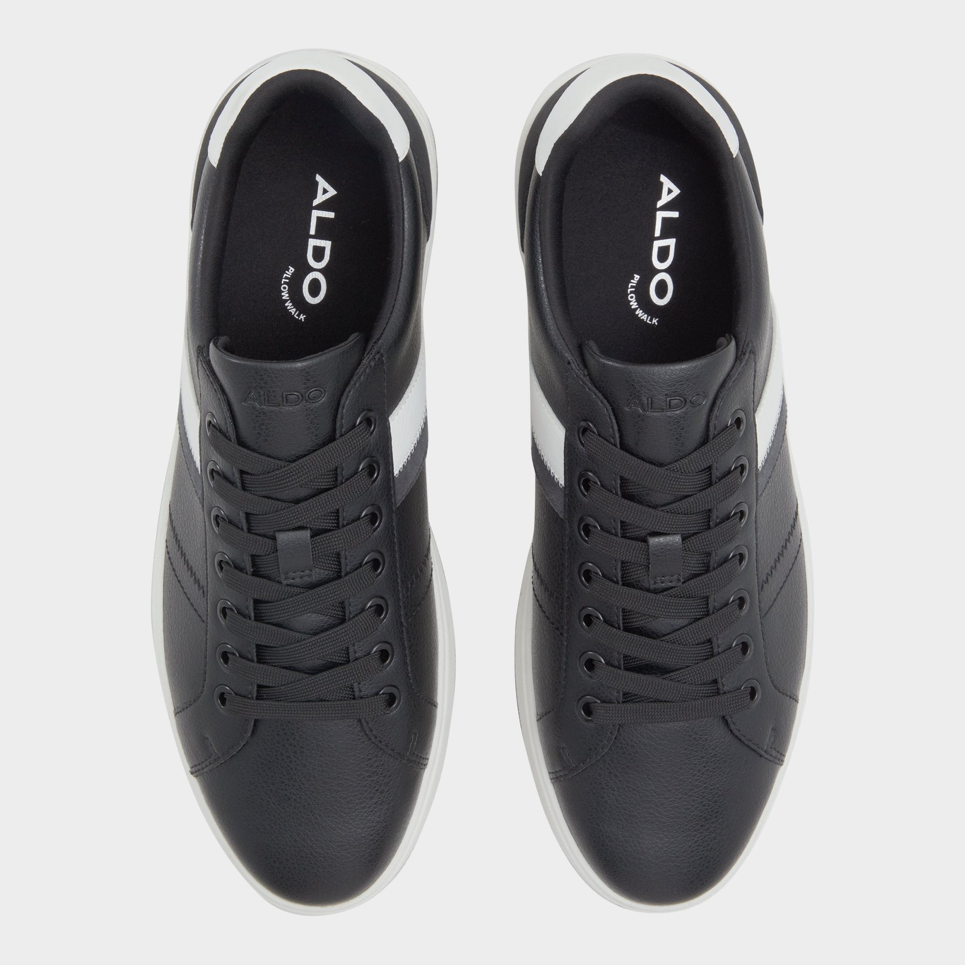 Top-down view of the Open Black Citywalk Low top sneaker