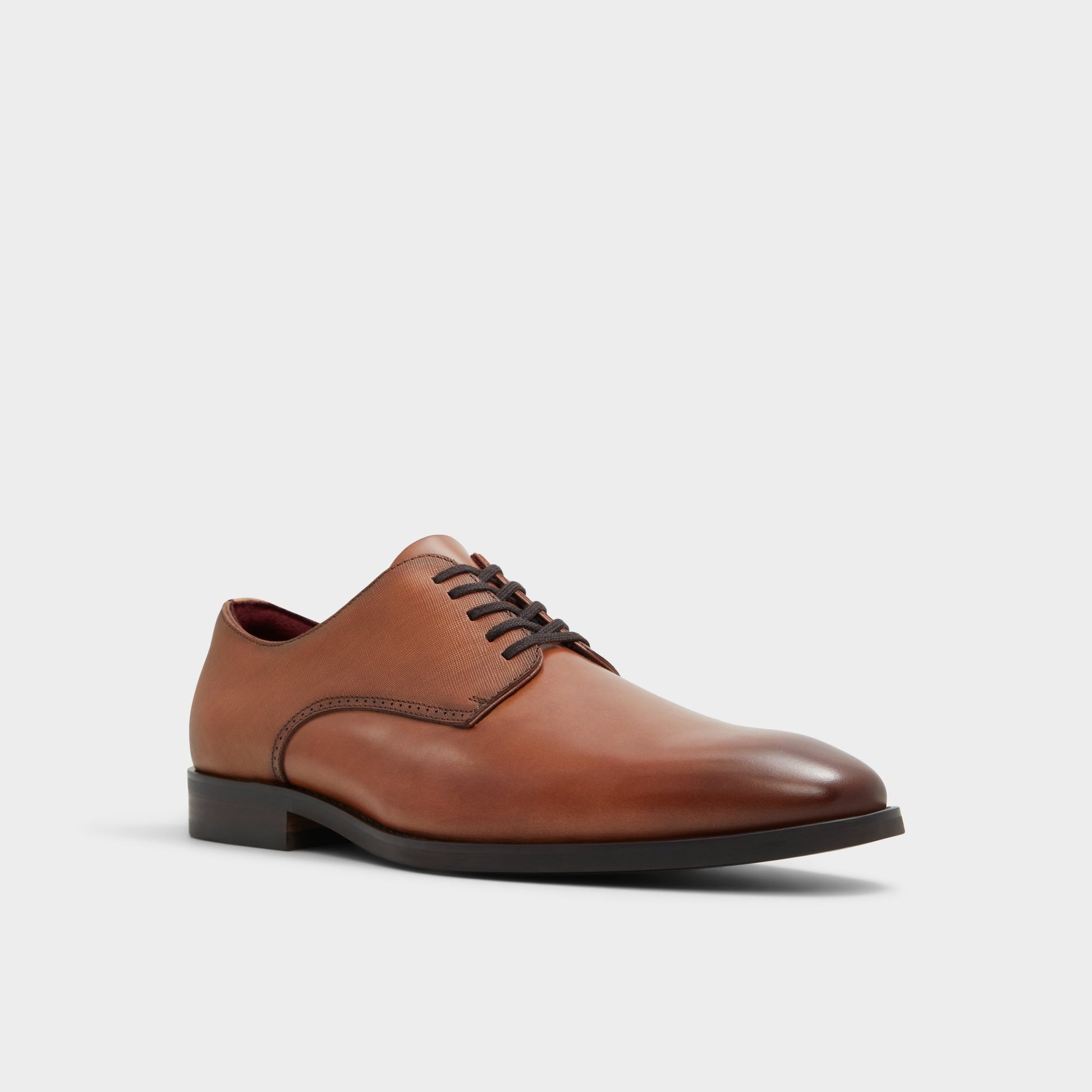 Three-quarter angle of Cognac Amares Derby shoe's front side