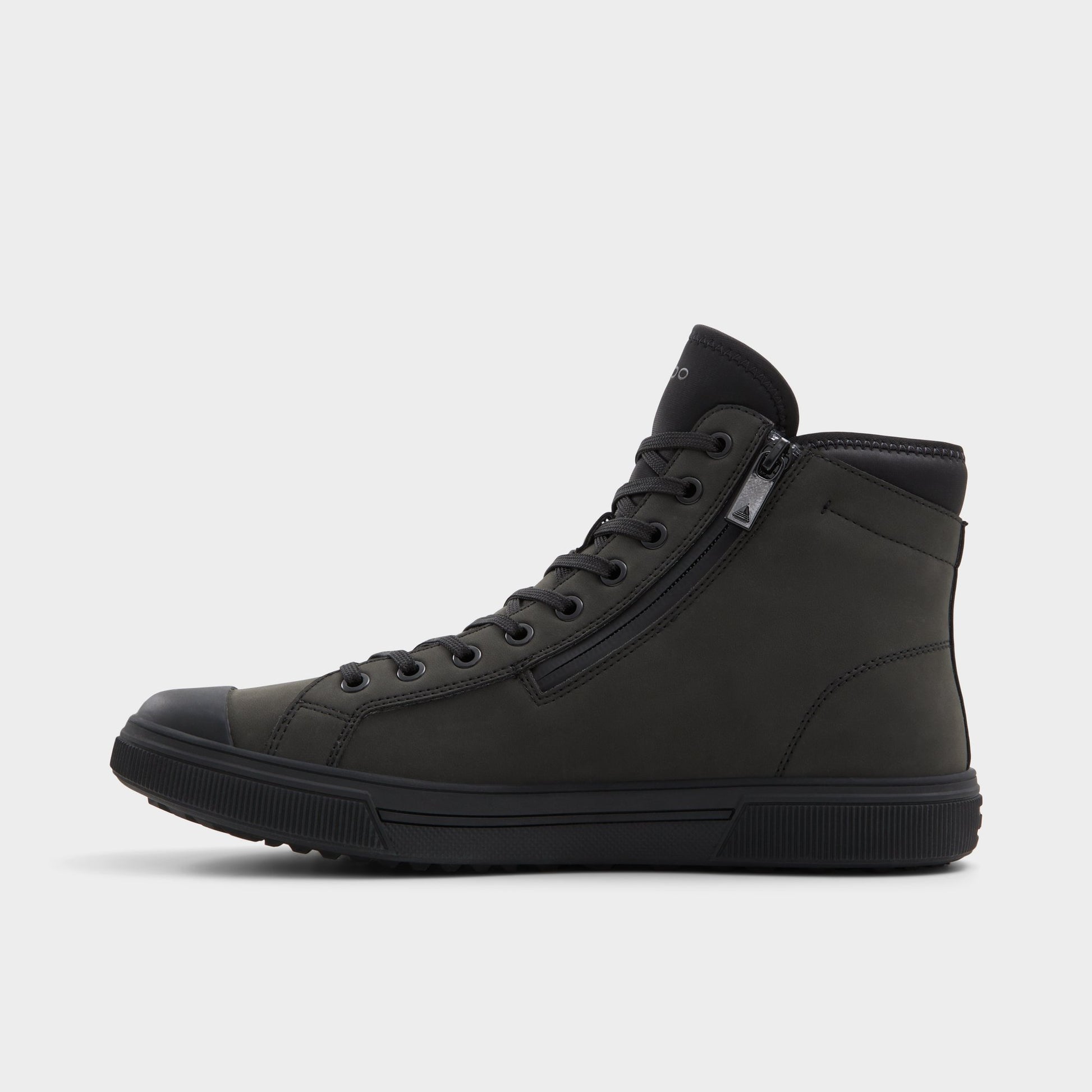Side view of Black Overflow Estanqueiro Lace-up boot