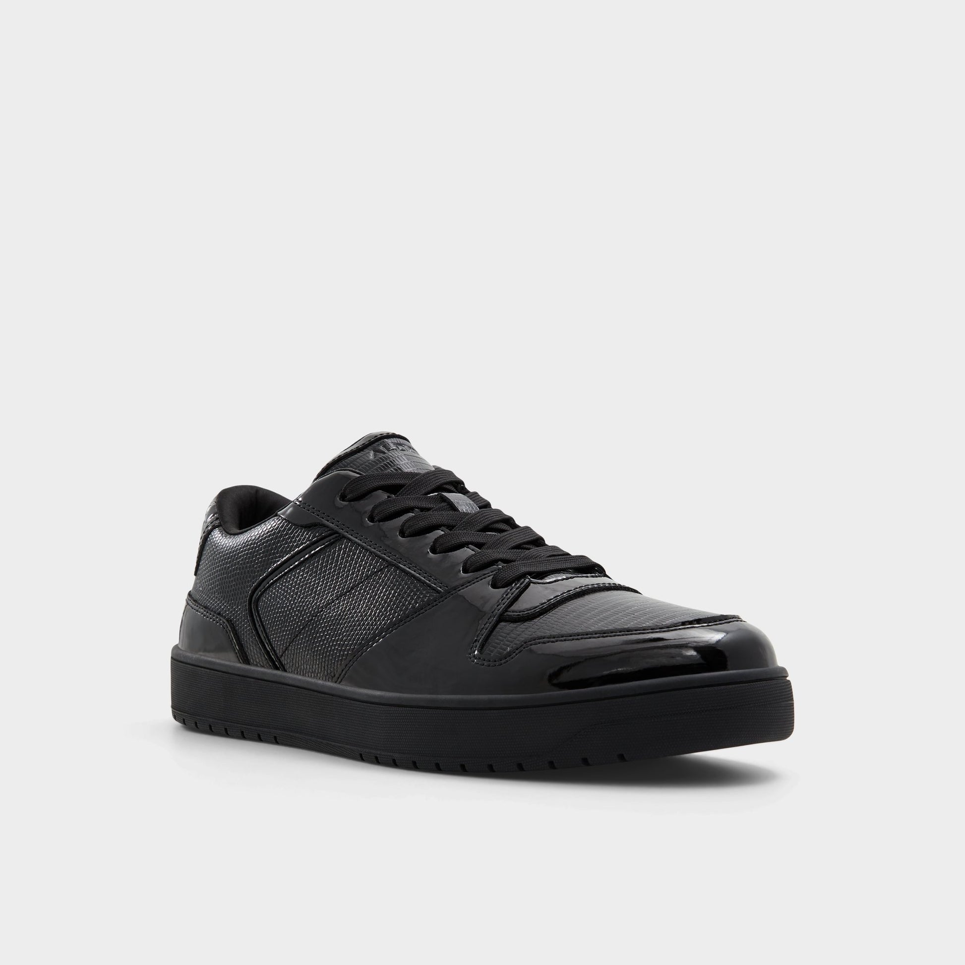 Three-quarter angle of Black Zethan Low top sneaker's front side