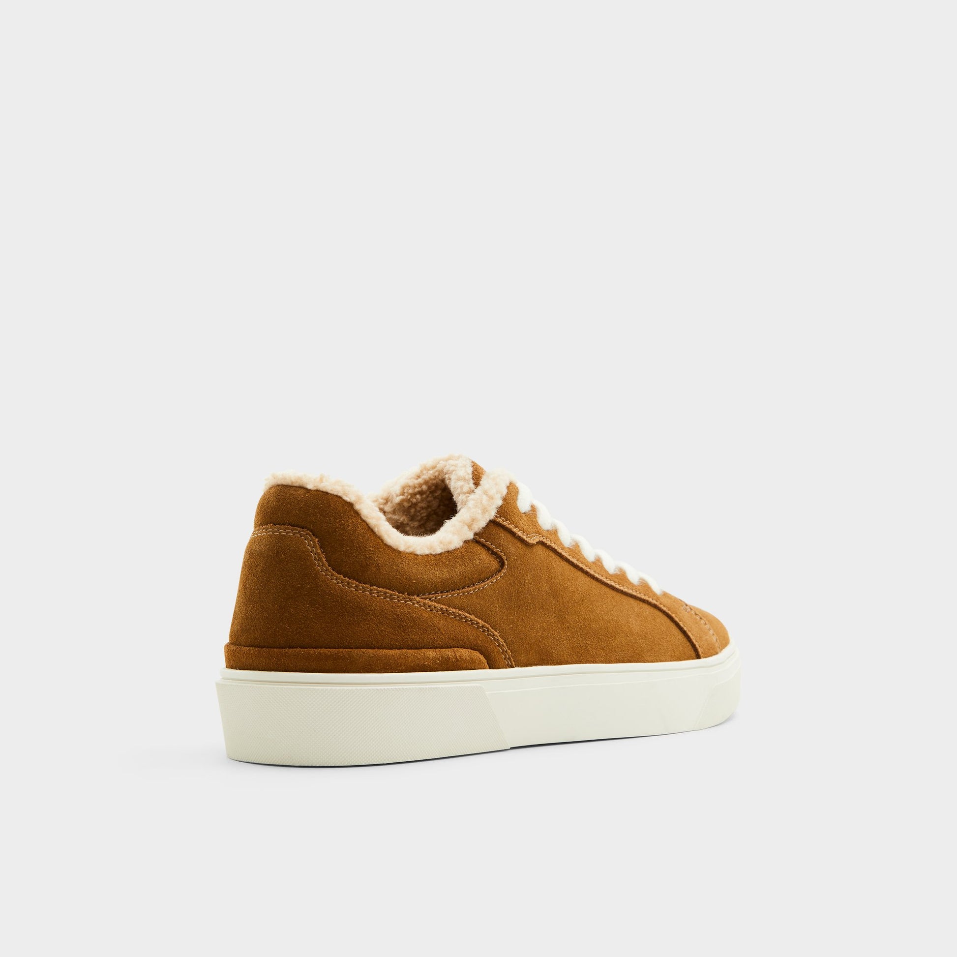 Three-quarter angle of Cognac Willio Low top sneaker's back side