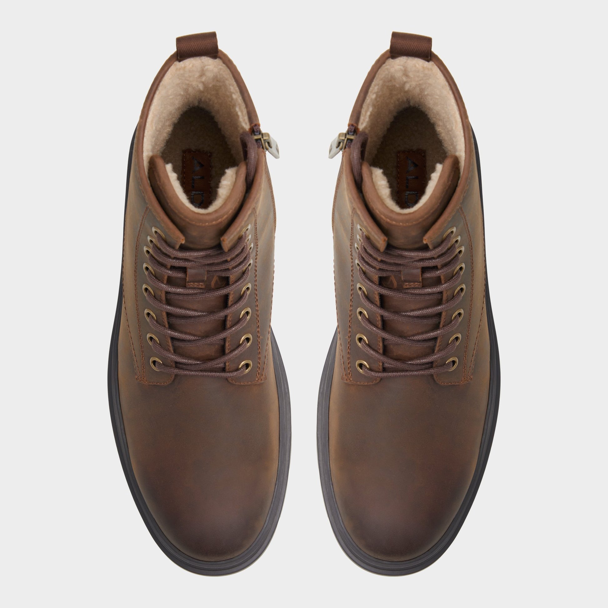 Top-down view of the Brown Graveldiver2 Lace-up boot