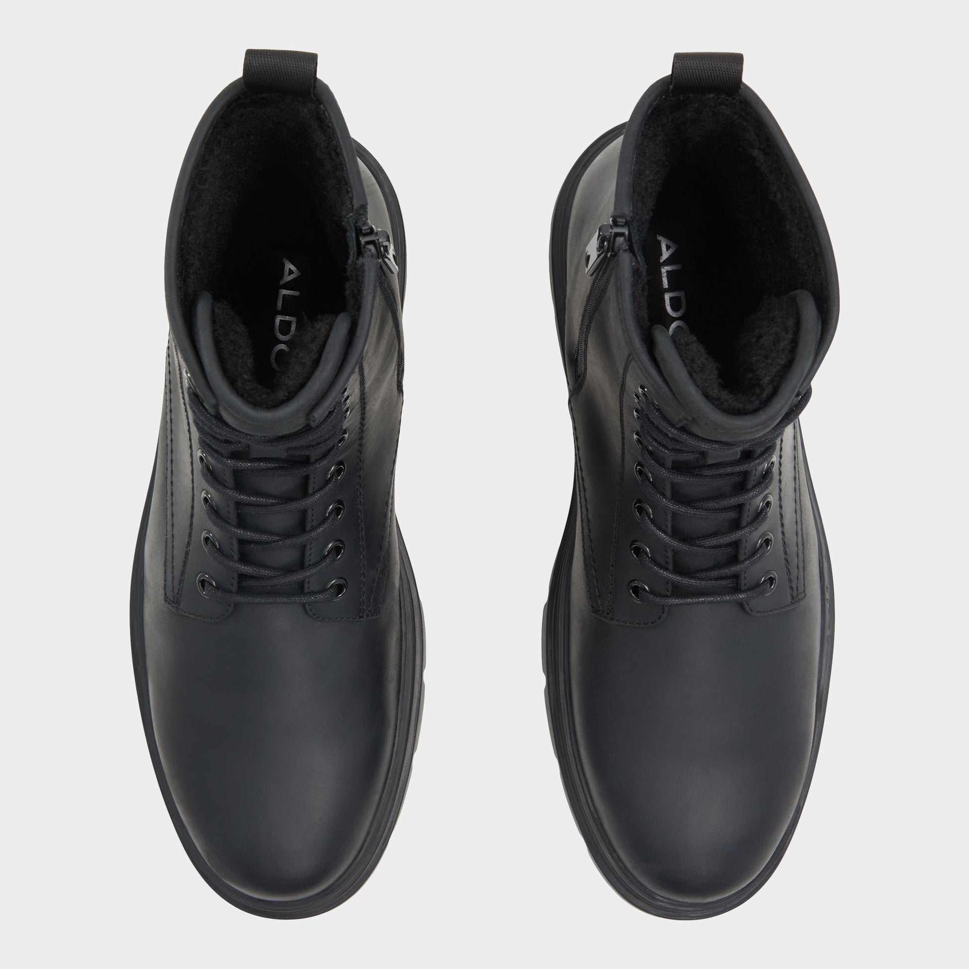 Top-down view of the Open Black Graveldiver2 Lace-up boot