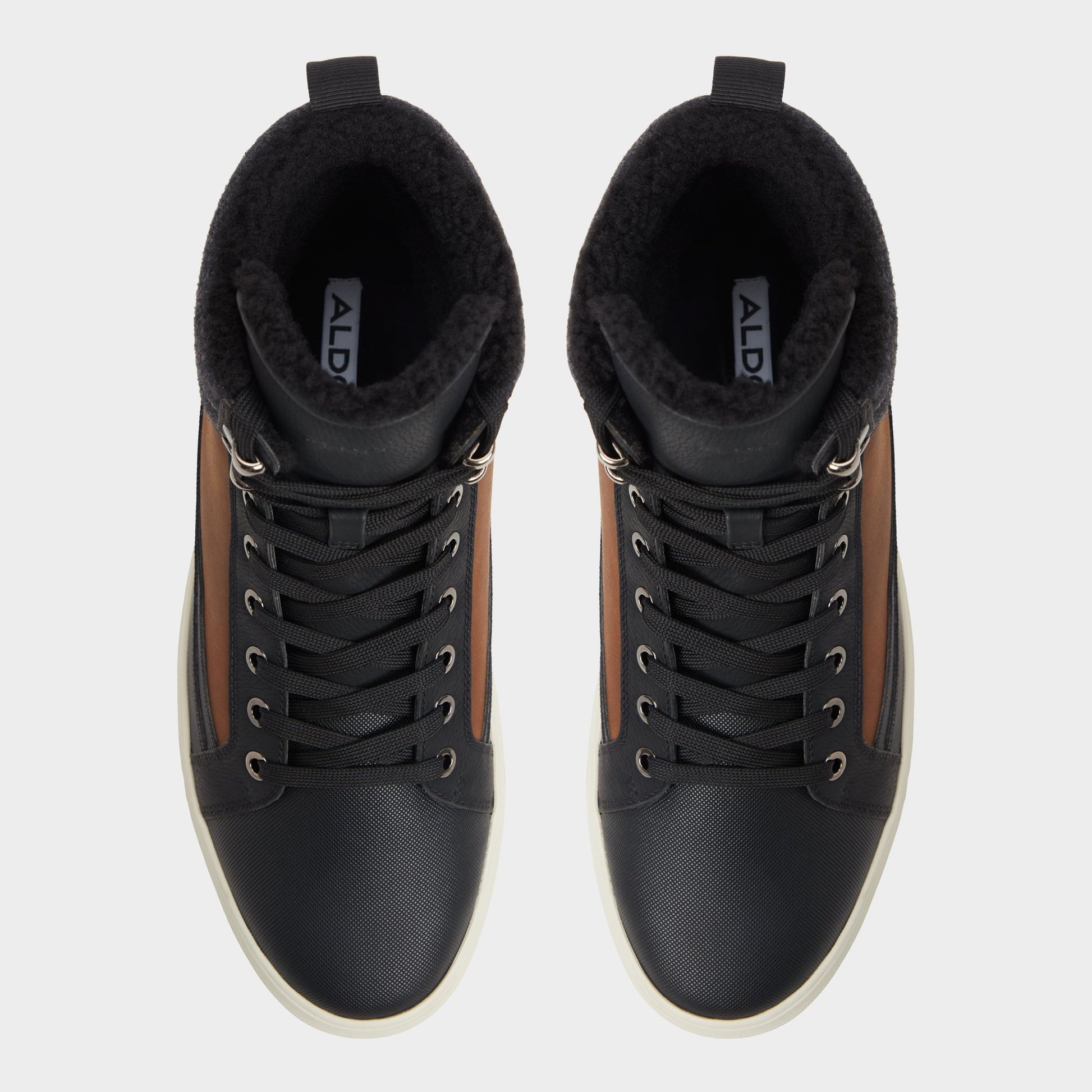 Top-down view of the Cognac Tannon Lace-up boot