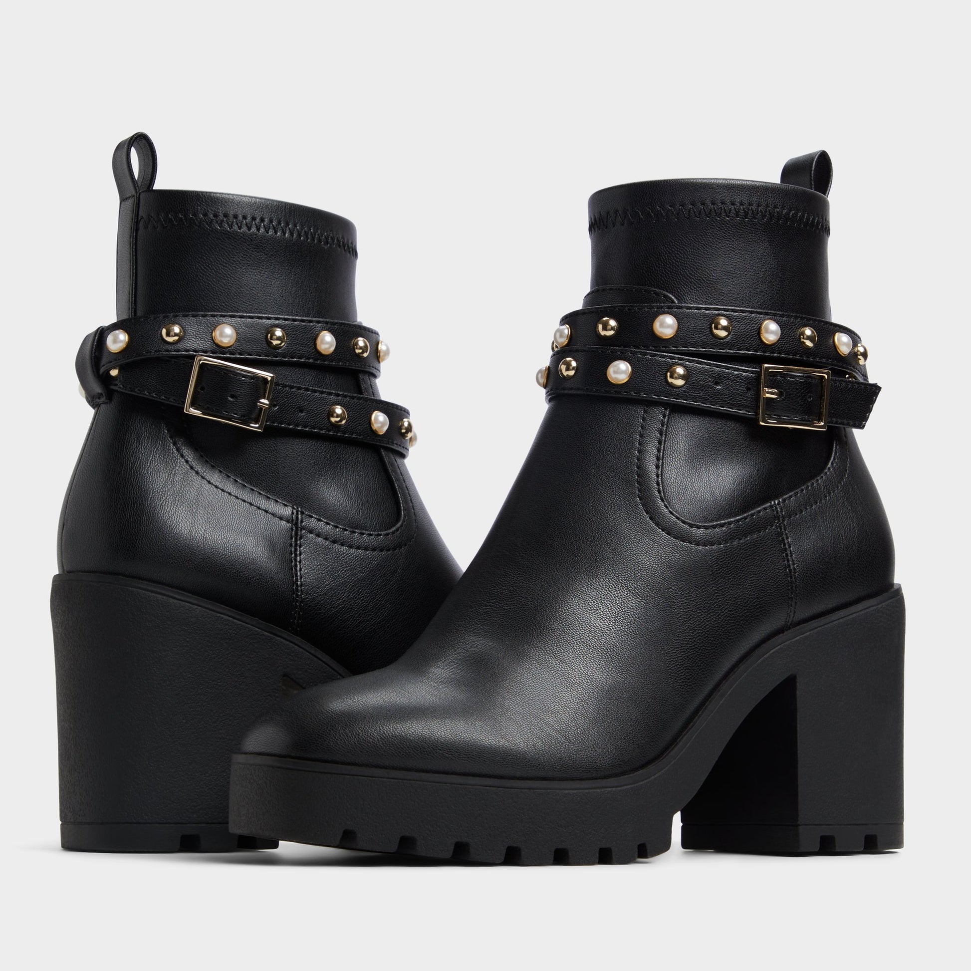 Highlighted view of a pair of Black/Gold Multi Marrgo s