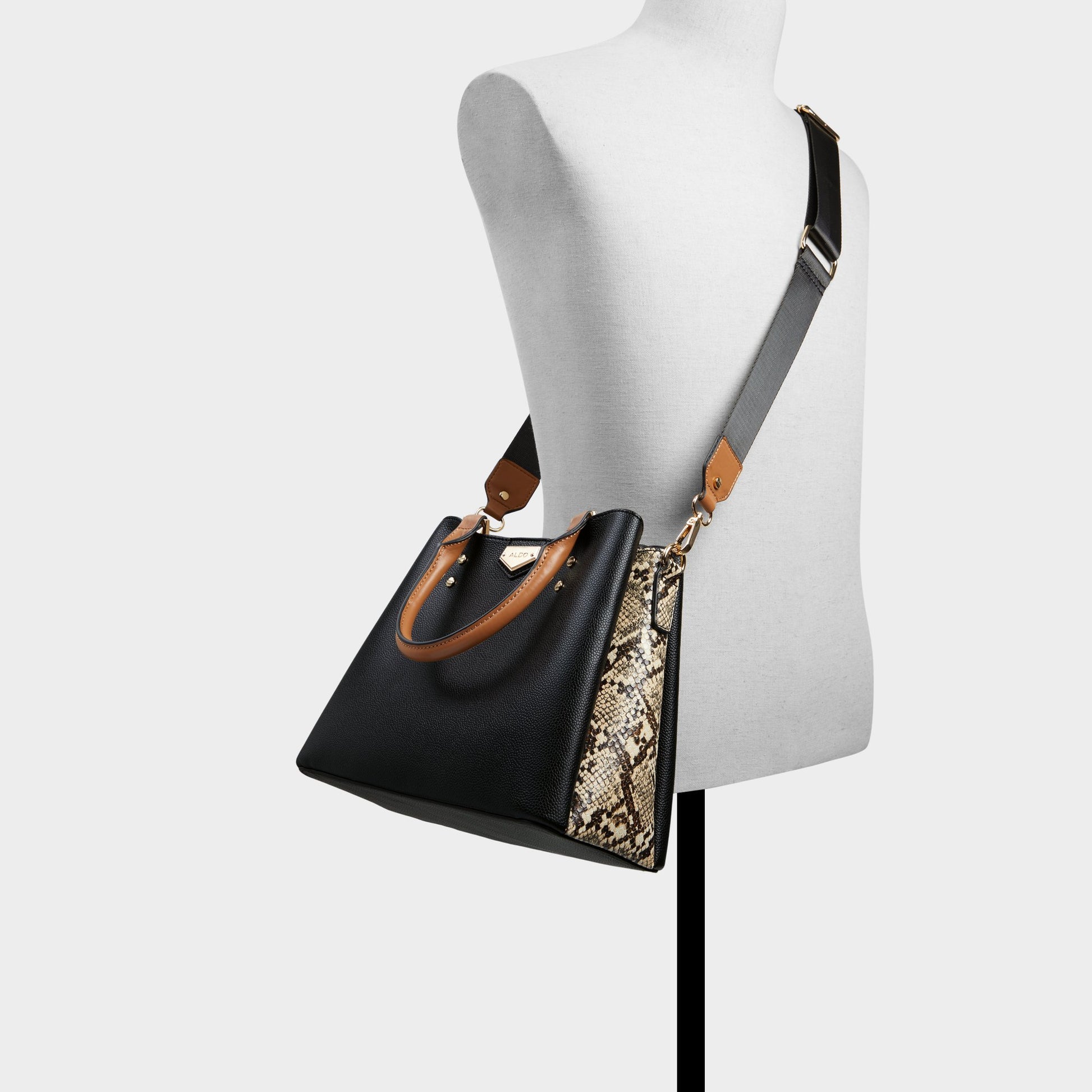 Product media for Caraever