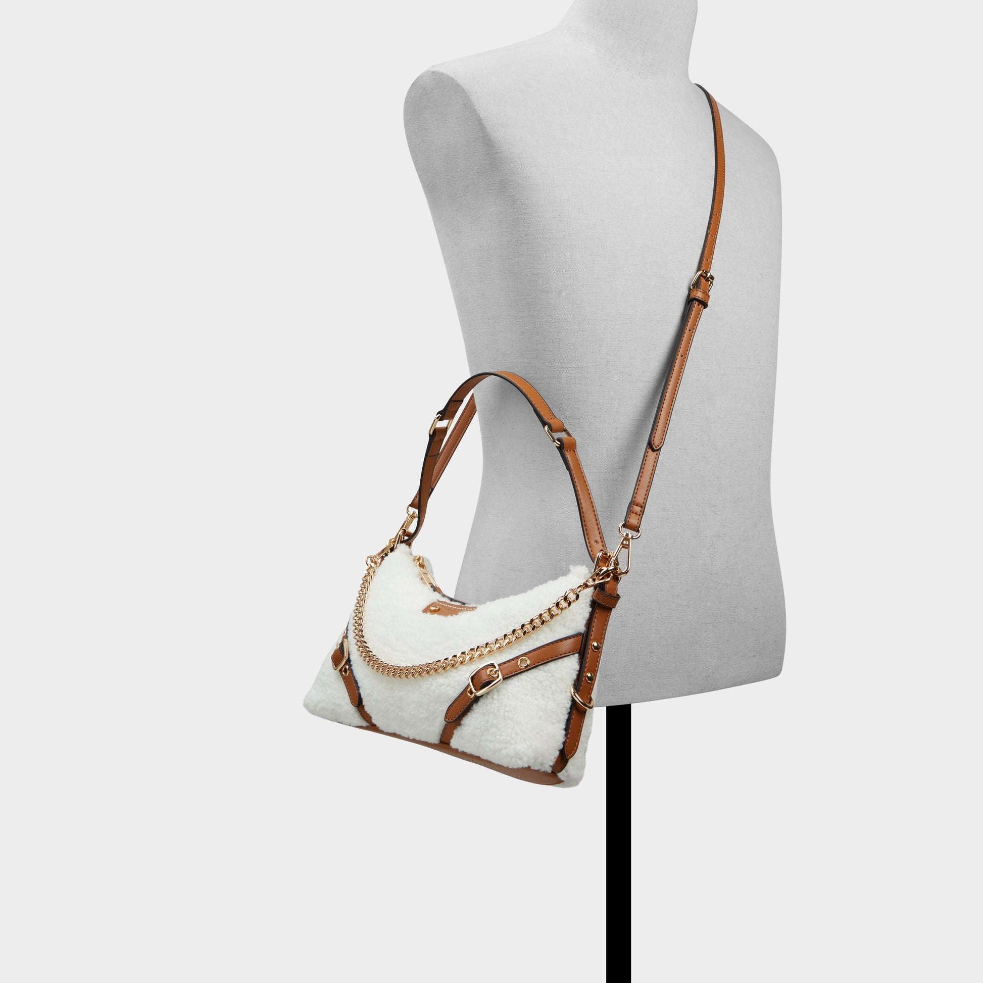 Product media for Faralaeliaax
