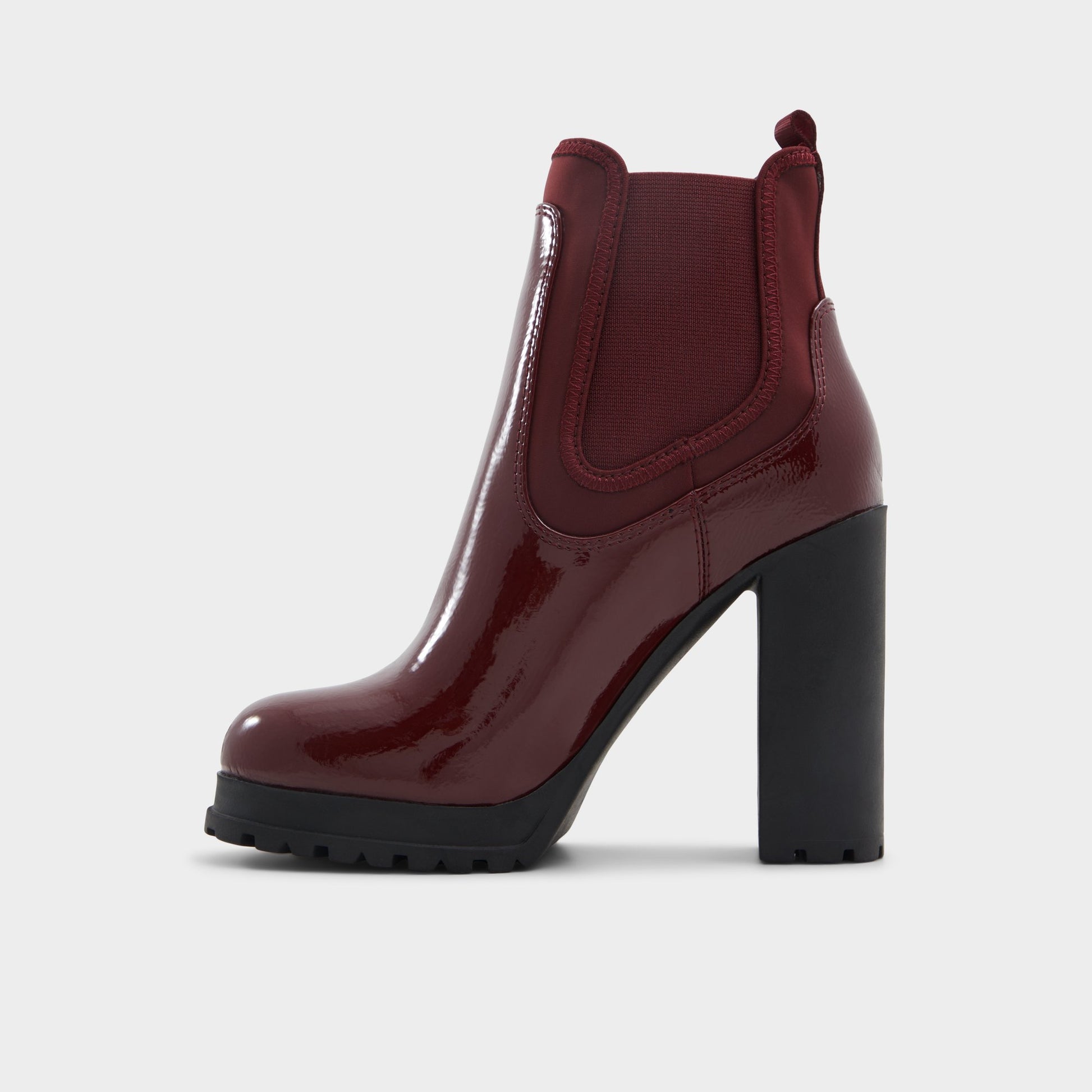 Side view of Bordo Bold Ankle boot