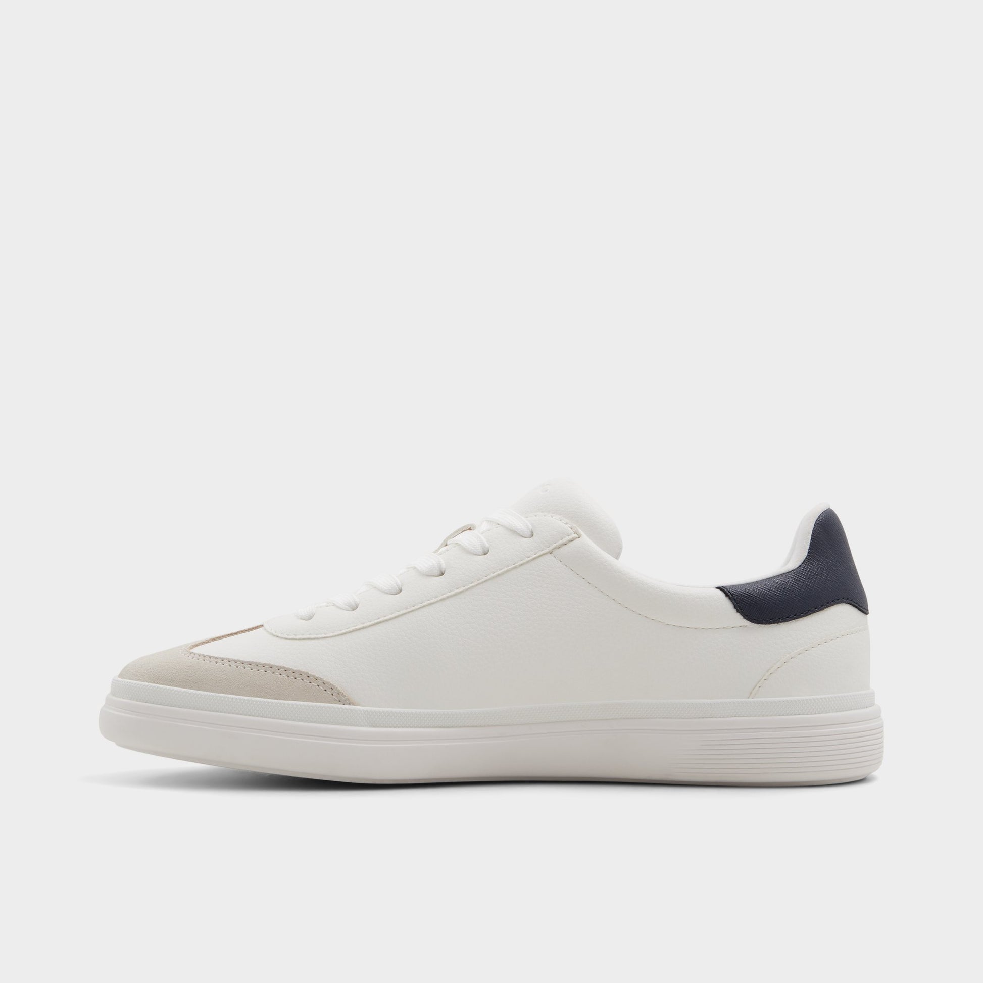 Side view of White Lido Low top sneaker